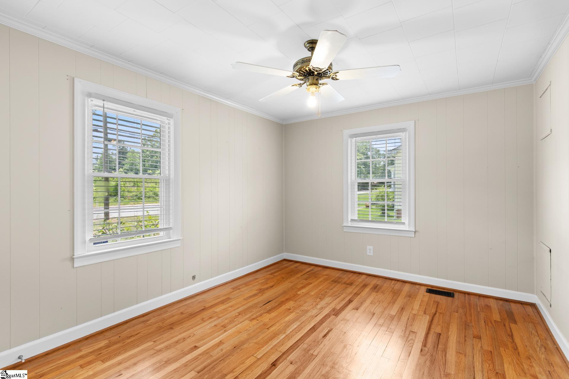 711 N Adair Street Clinton, SC 29325