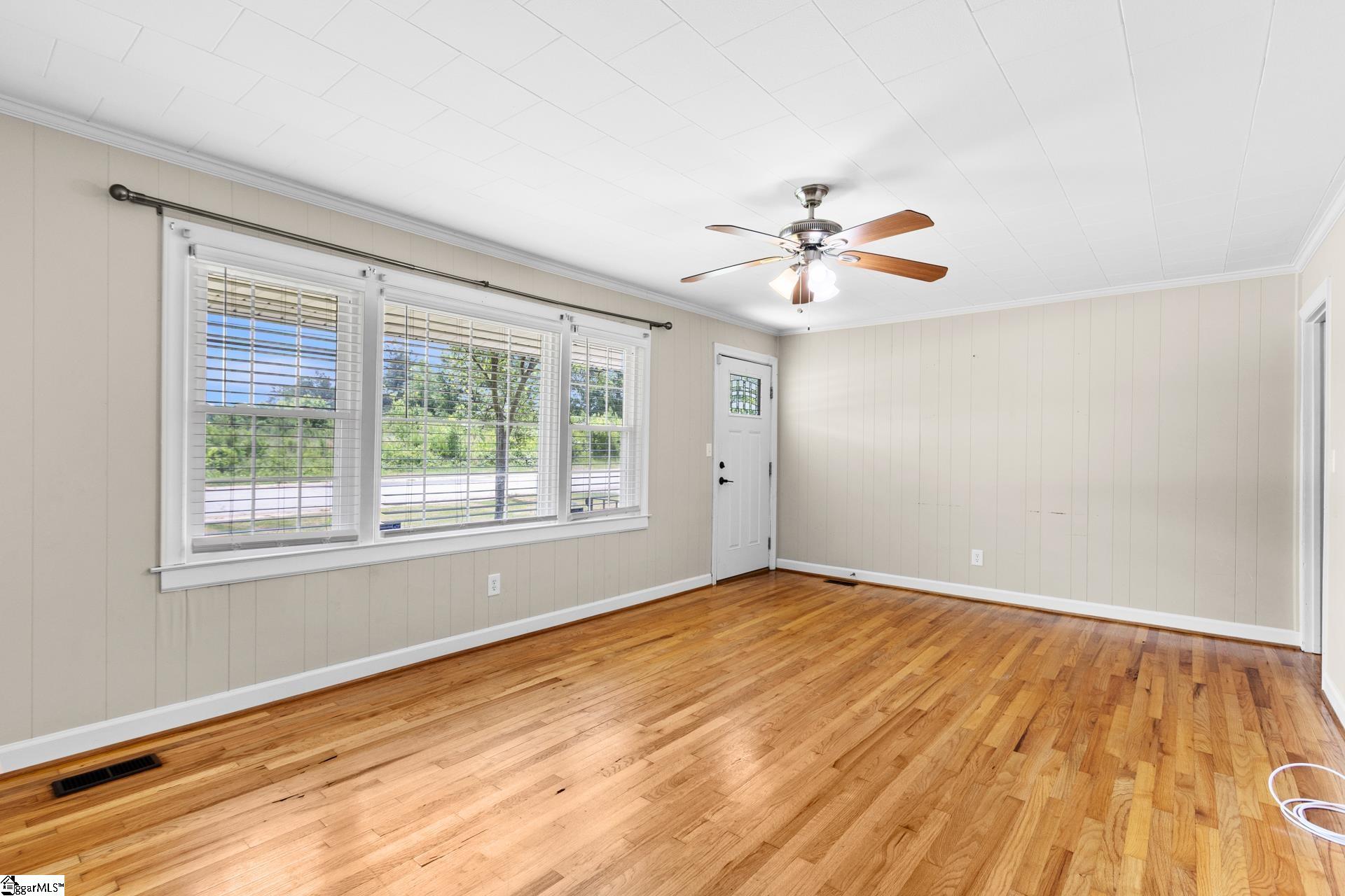 711 N Adair Street Clinton, SC 29325