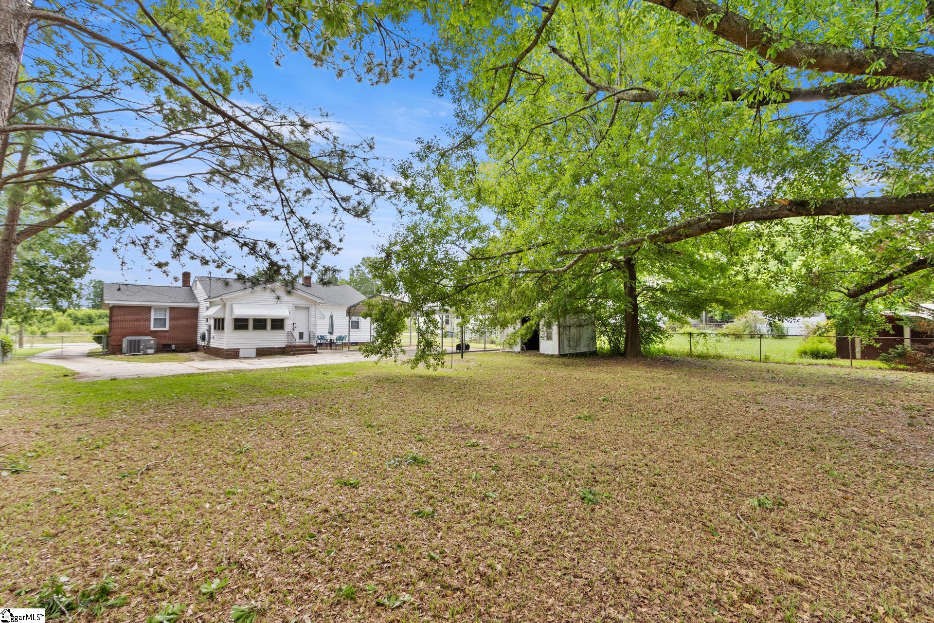 711 N Adair Street Clinton, SC 29325