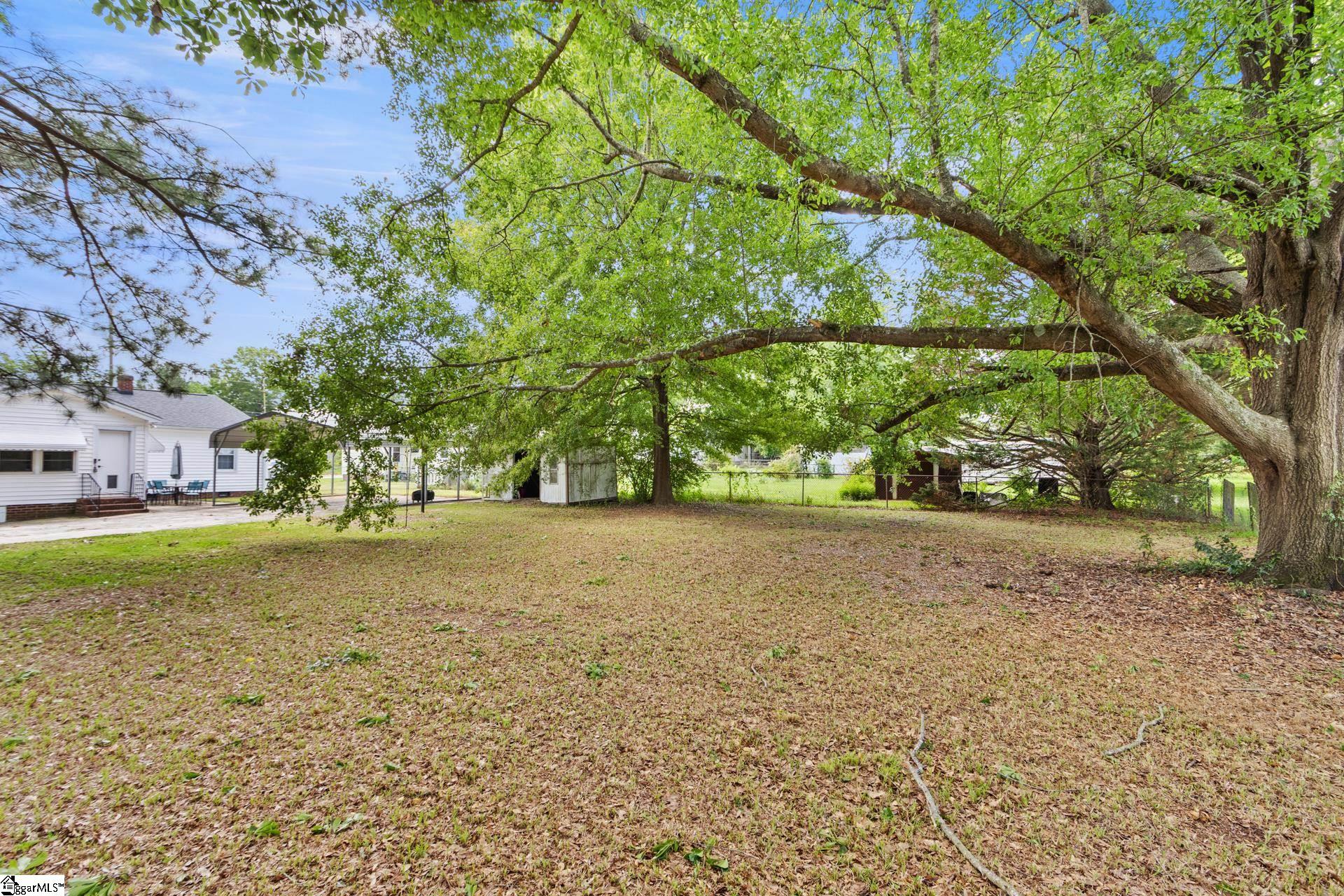 711 N Adair Street Clinton, SC 29325
