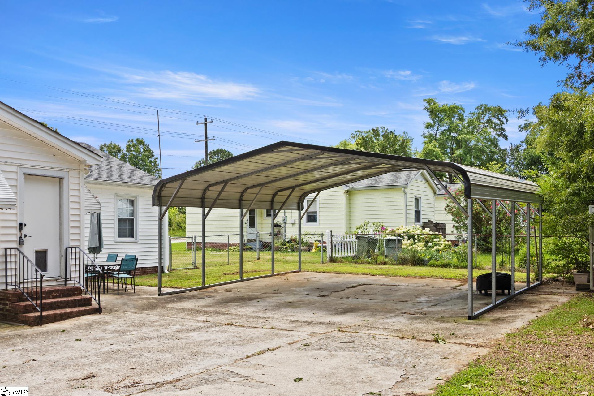 711 N Adair Street Clinton, SC 29325