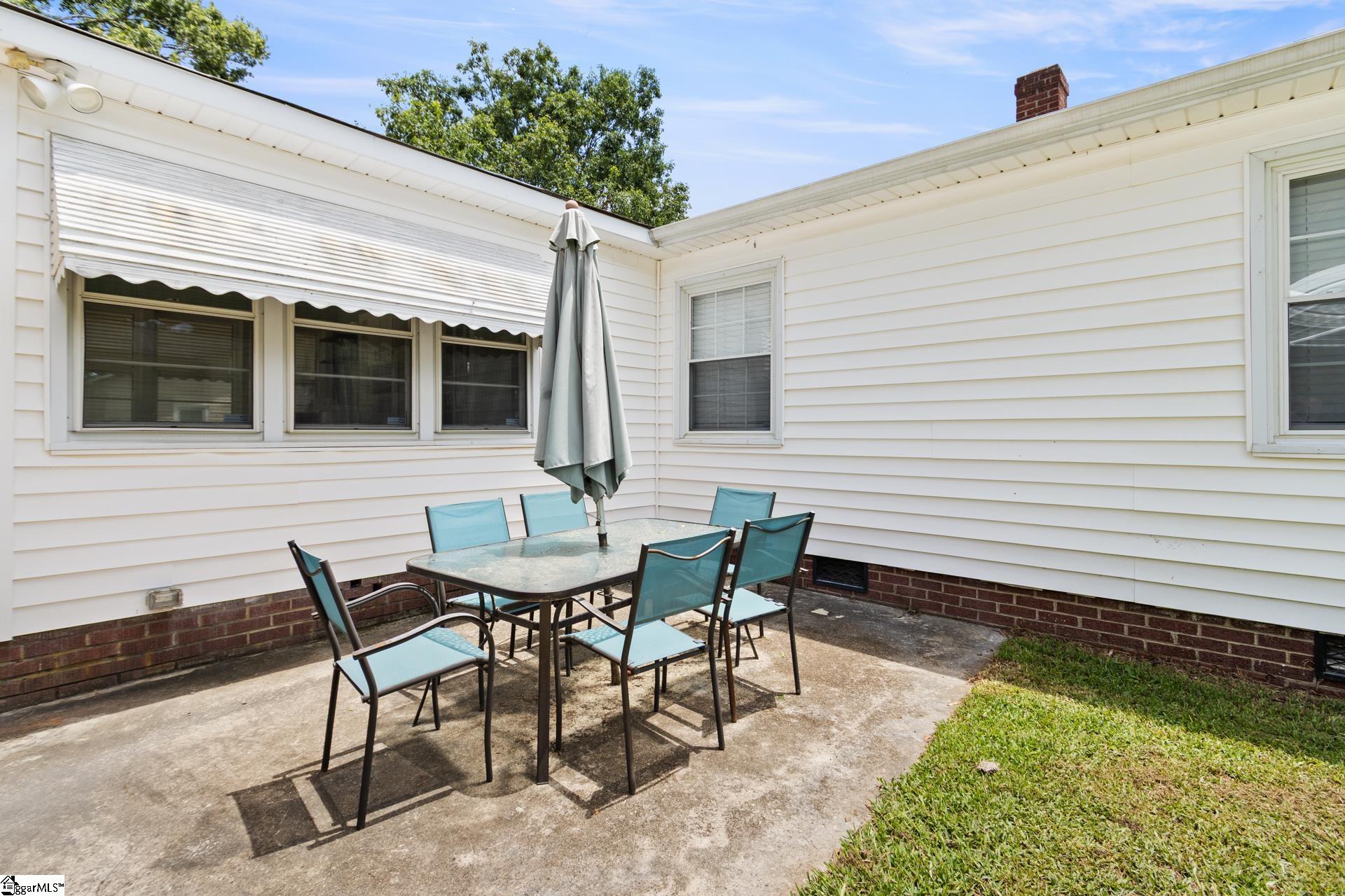711 N Adair Street Clinton, SC 29325