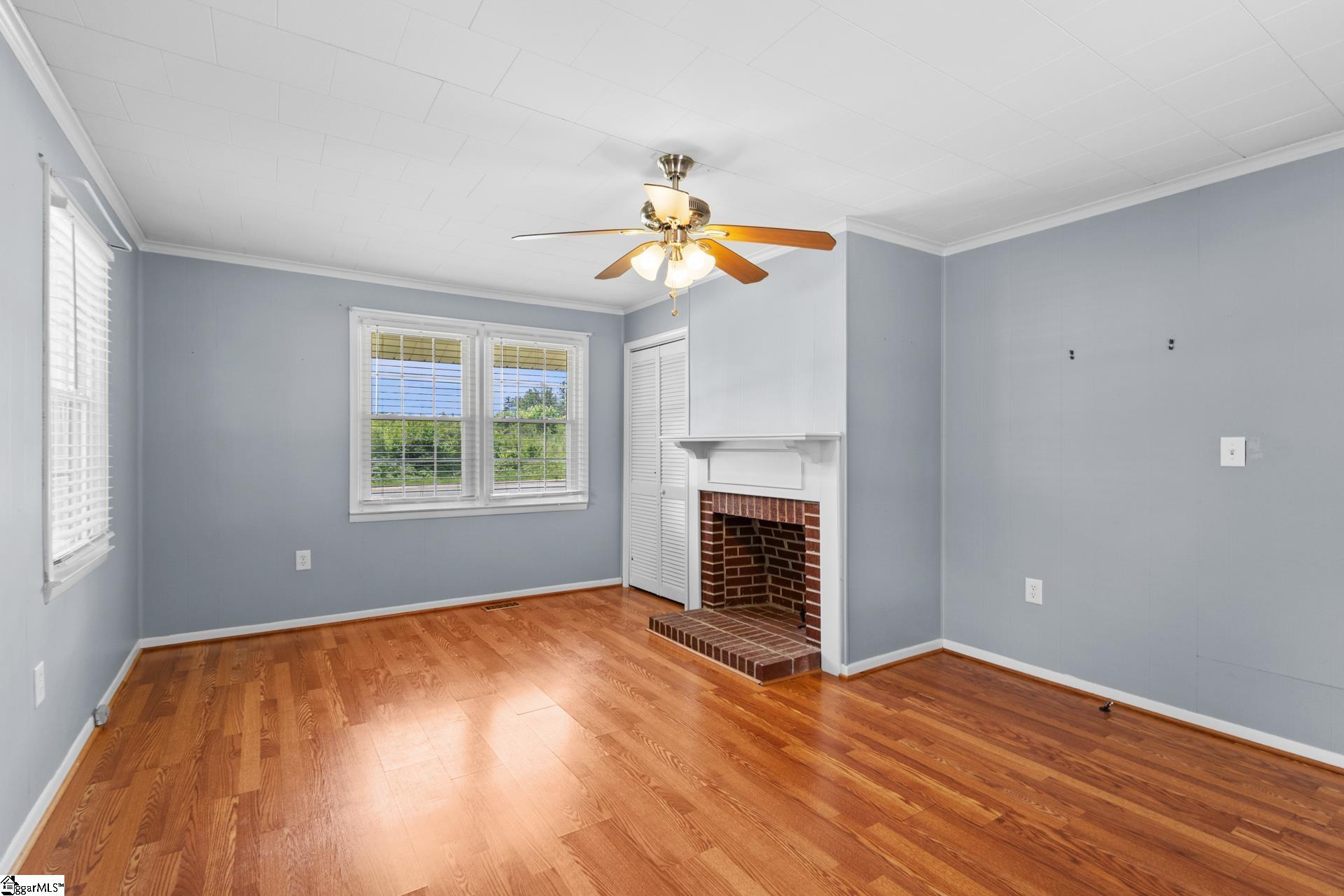 711 N Adair Street Clinton, SC 29325