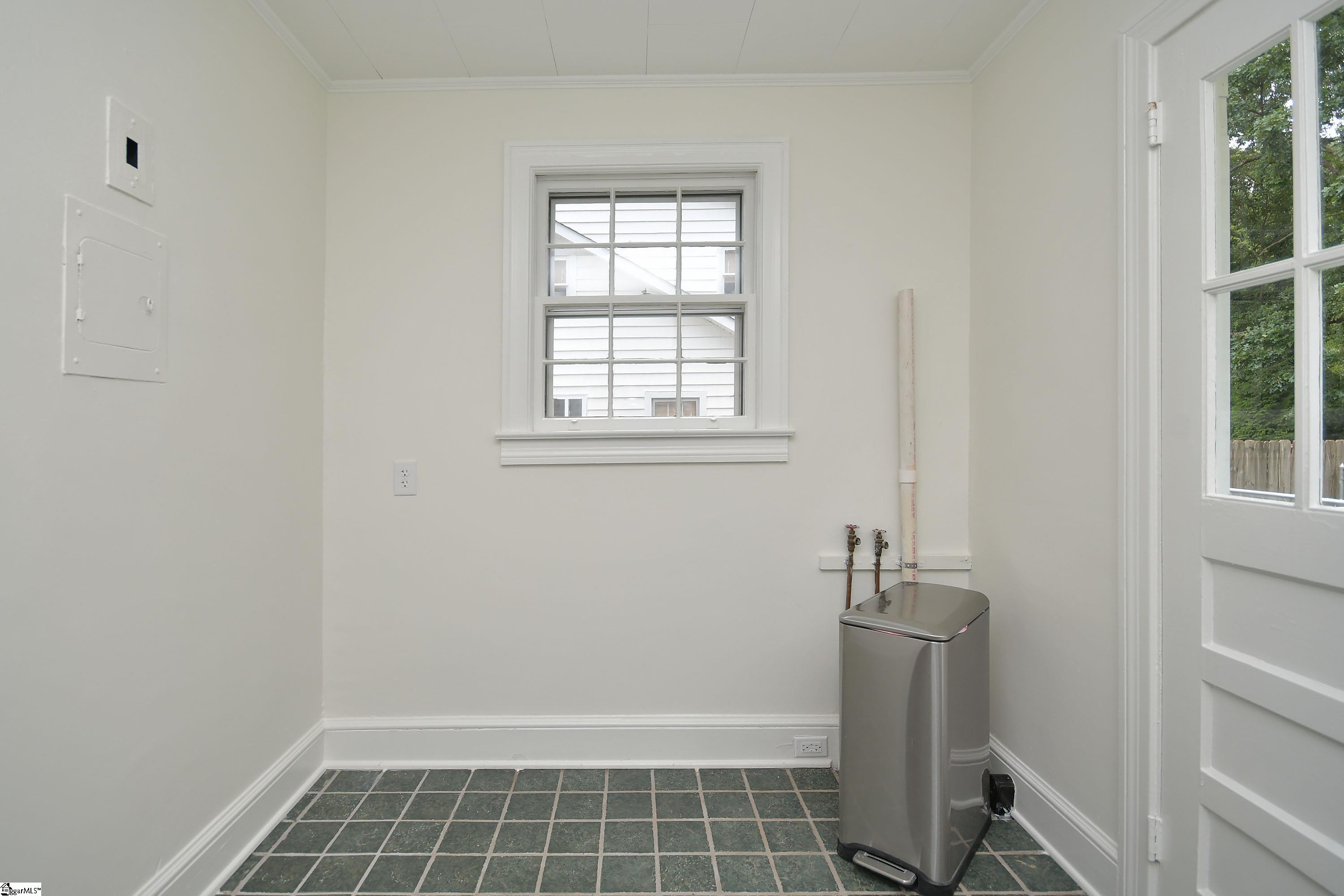 14 Tabor Street Greenville, SC 29609