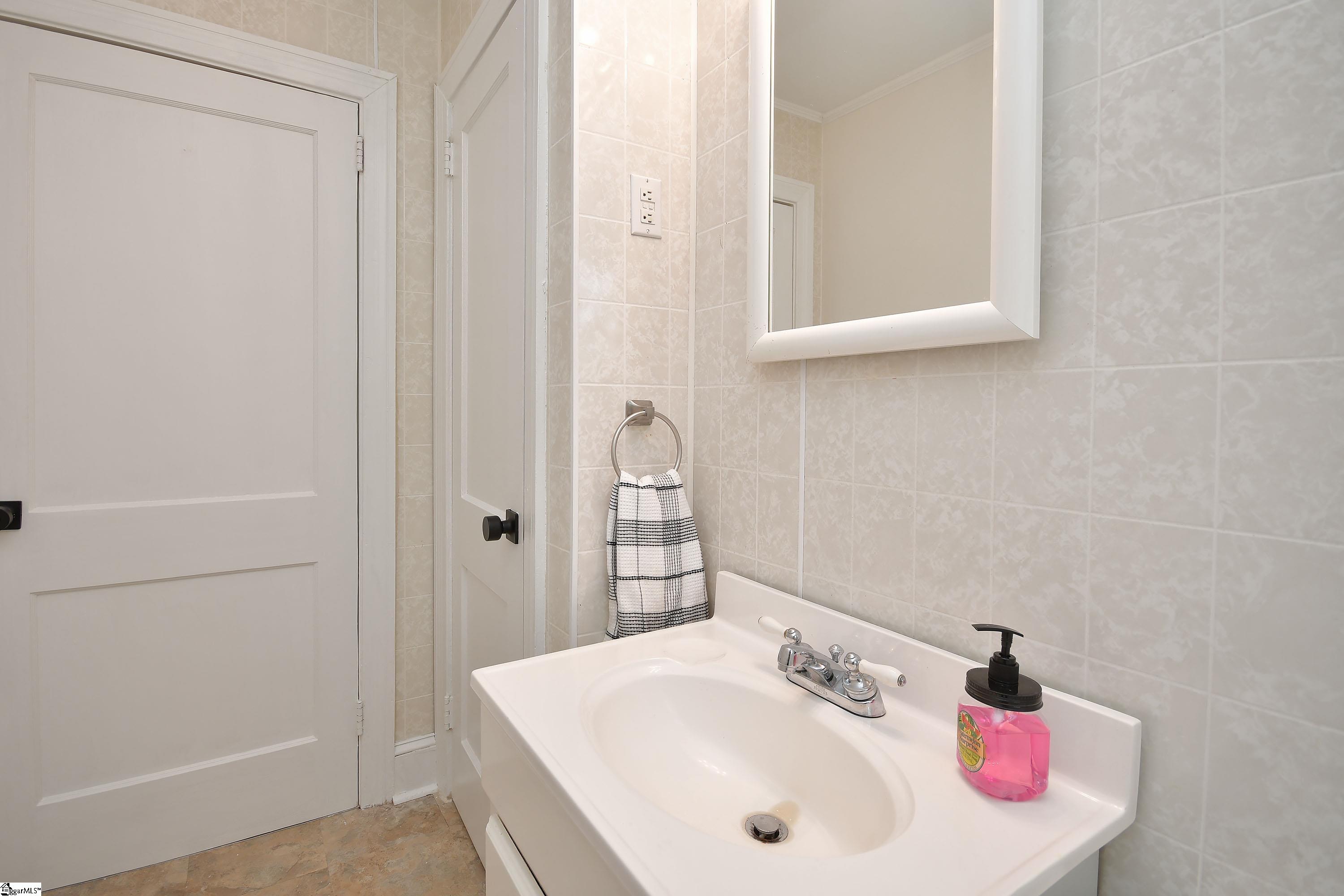 14 Tabor Street Greenville, SC 29609