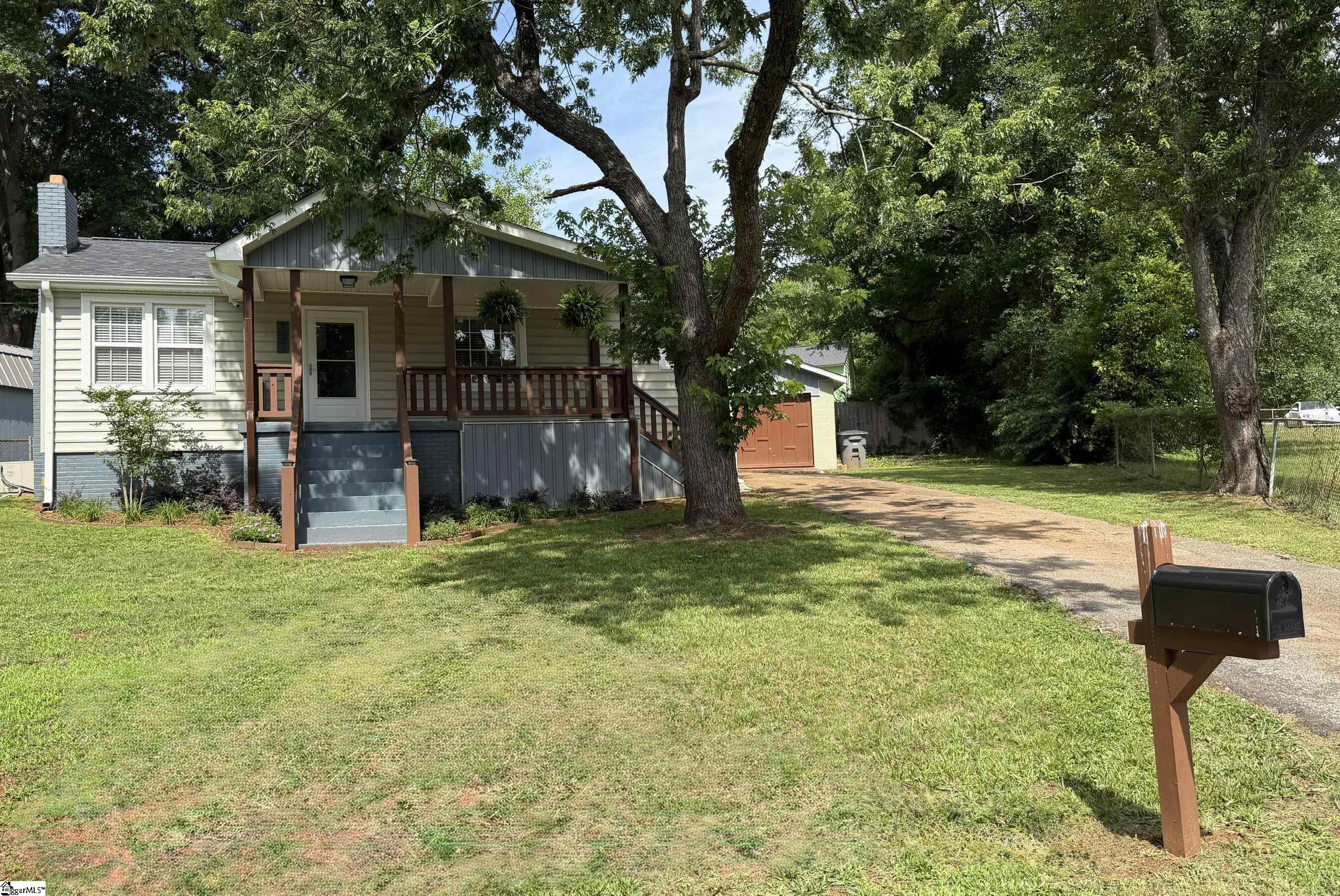 107 Irene Circle Greenville, SC 29617