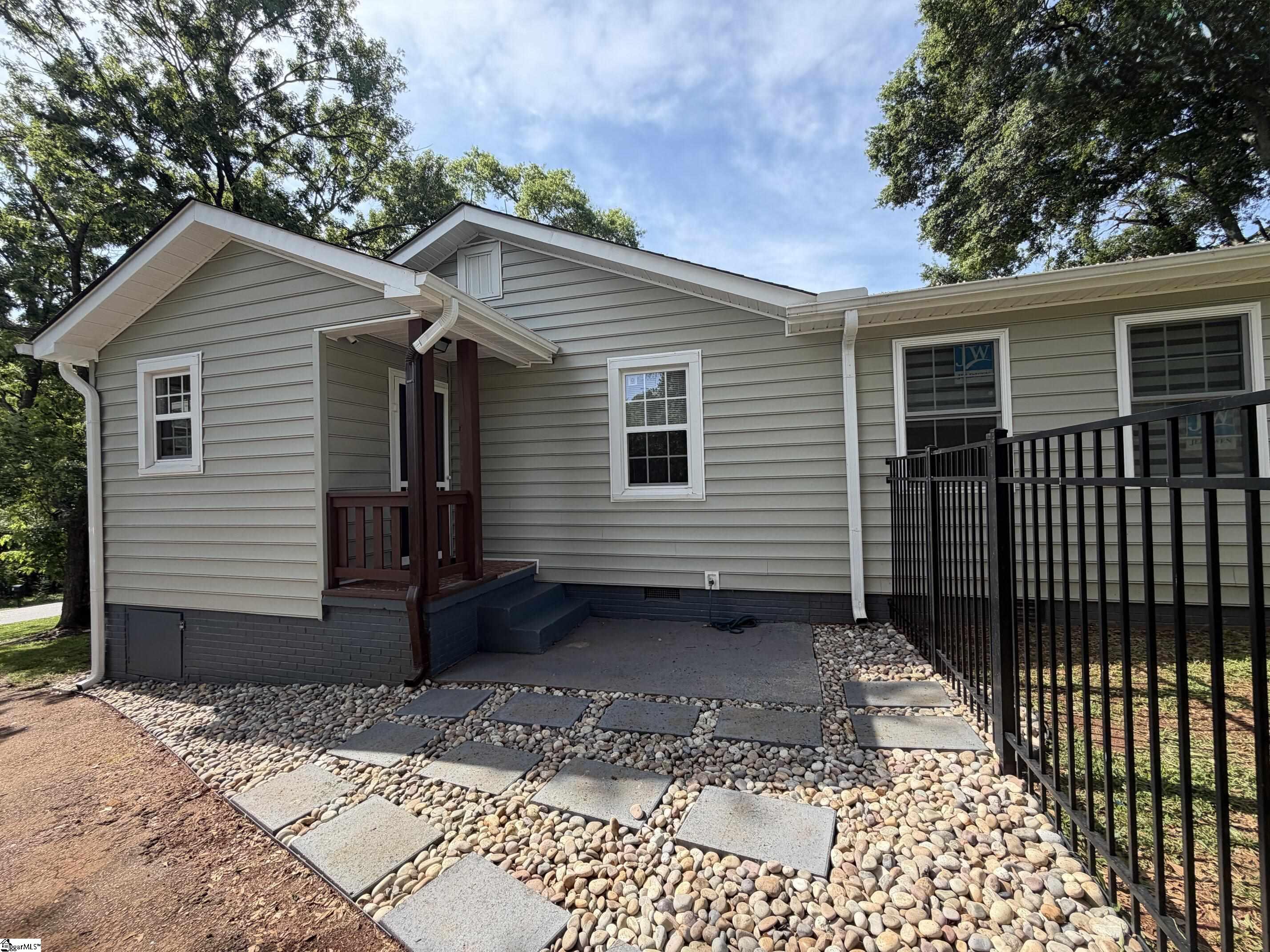 107 Irene Circle Greenville, SC 29617