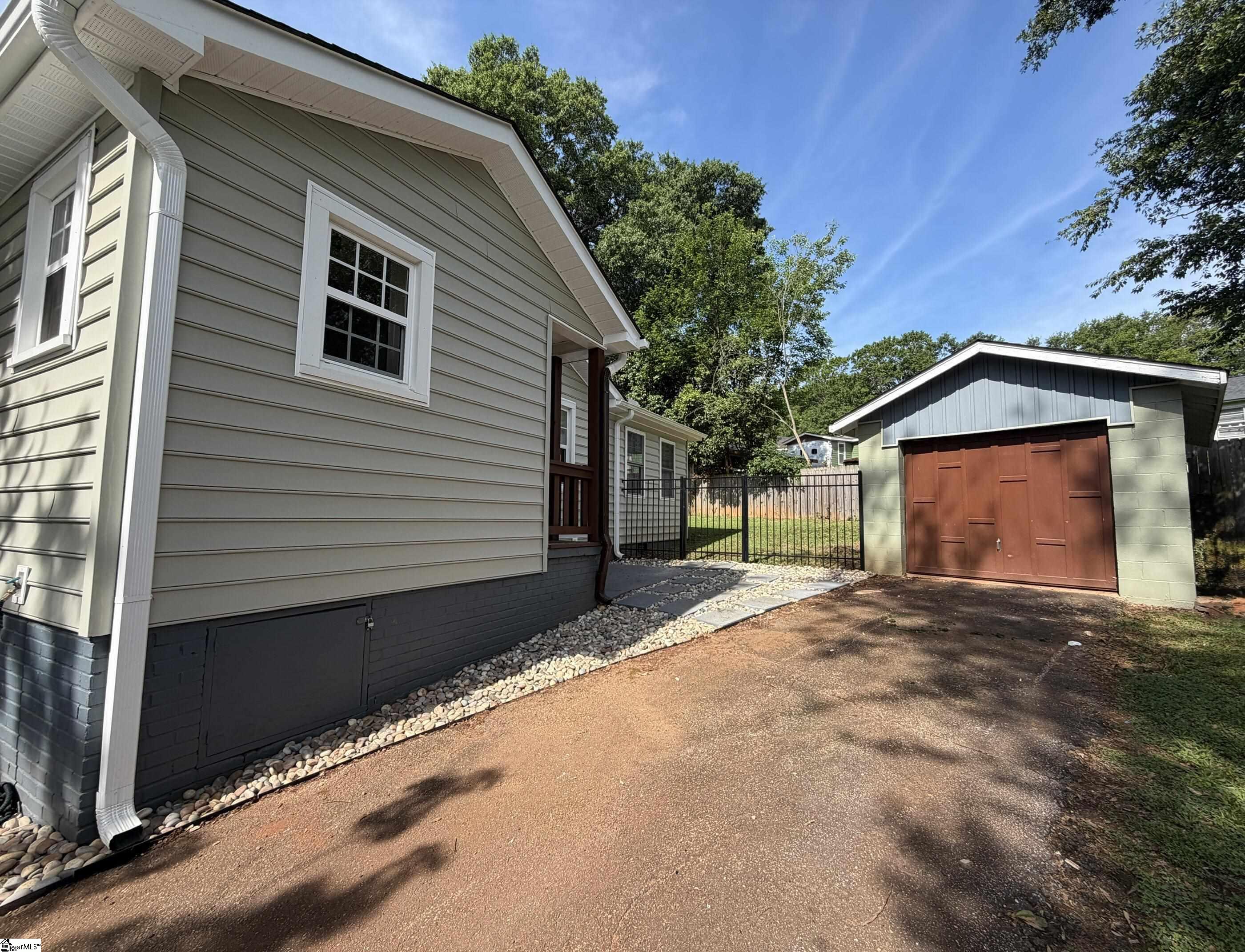 107 Irene Circle Greenville, SC 29617