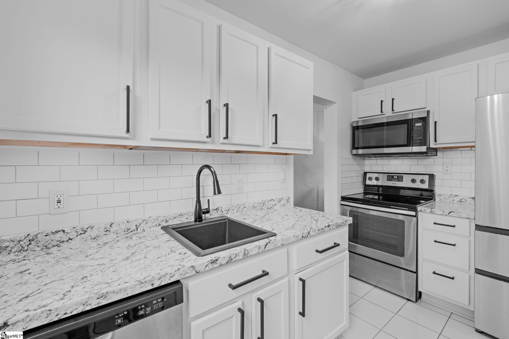 100 Lewis Drive UNIT Unit 4B Greenville, SC 29605