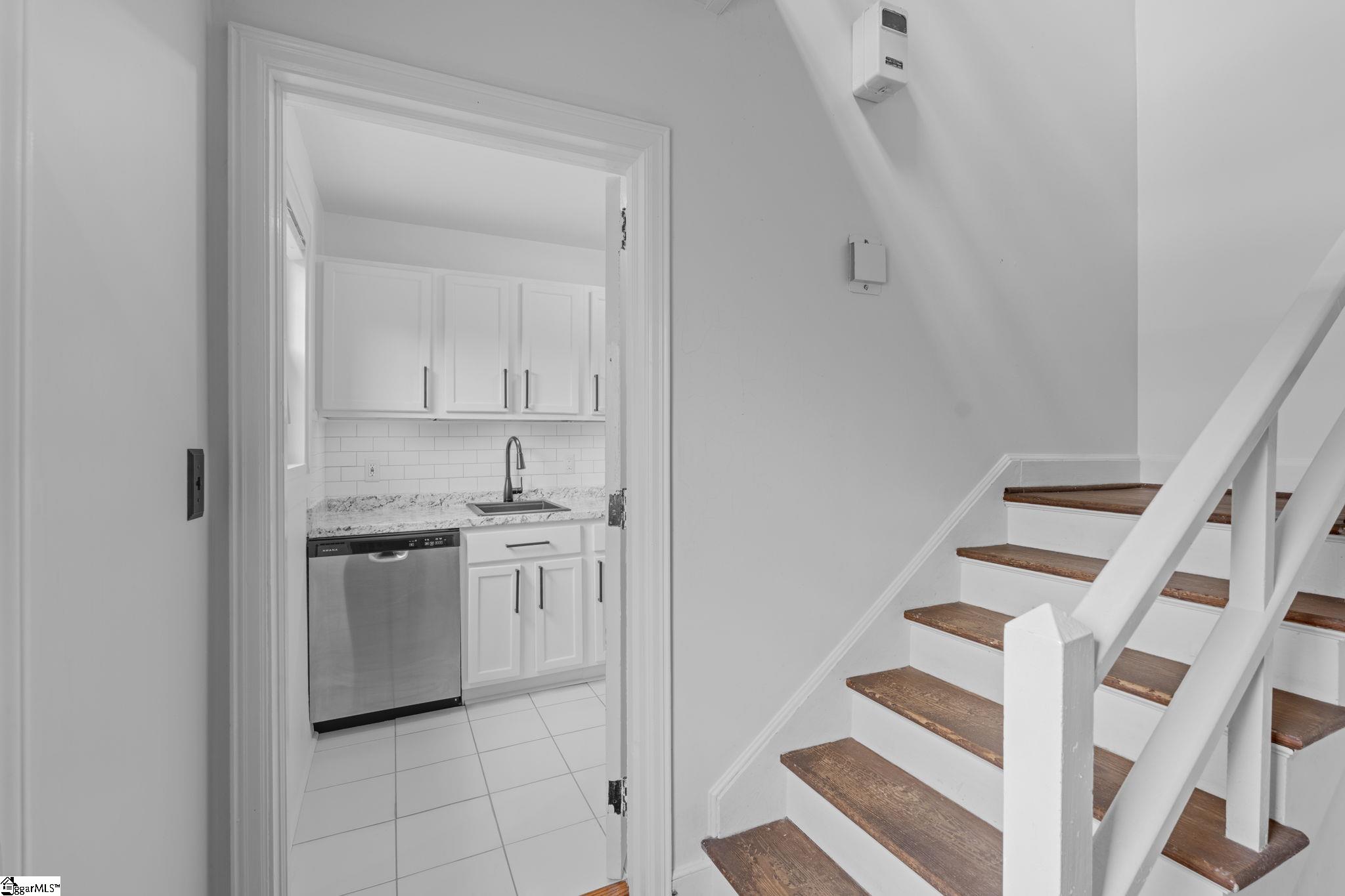 100 Lewis Drive UNIT Unit 4B Greenville, SC 29605