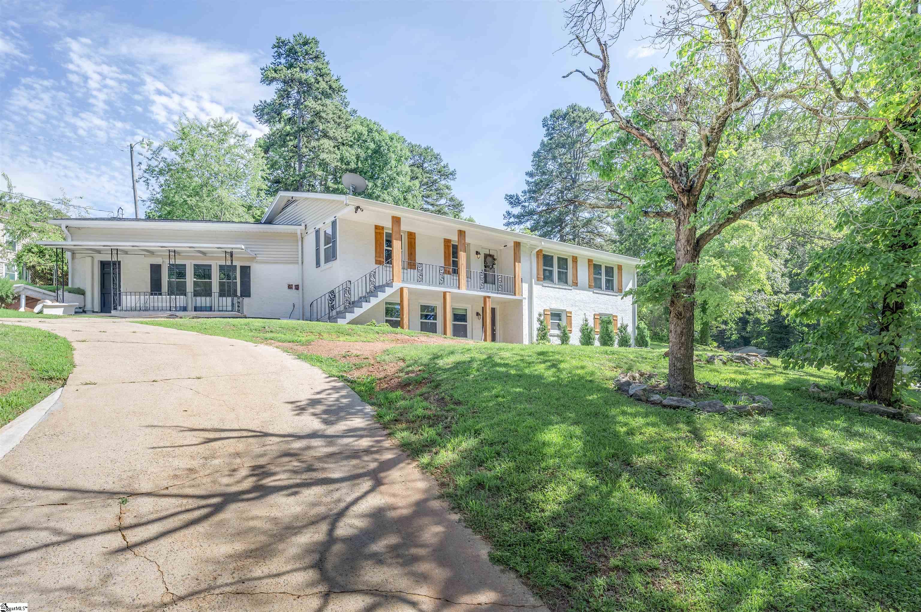 301 Fairmont Drive Greenville, SC 29605-2538