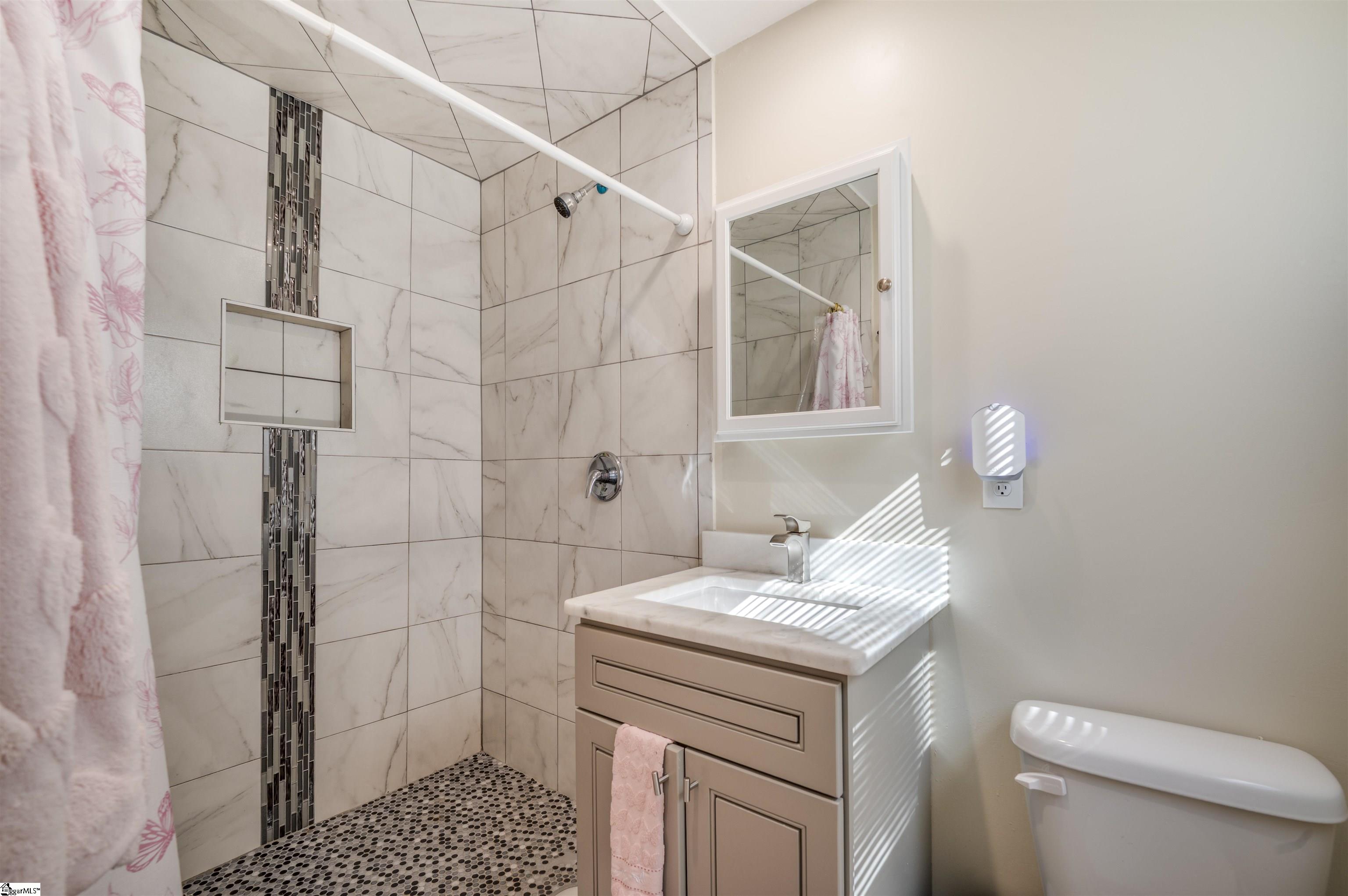 301 Fairmont Drive Greenville, SC 29605-2538