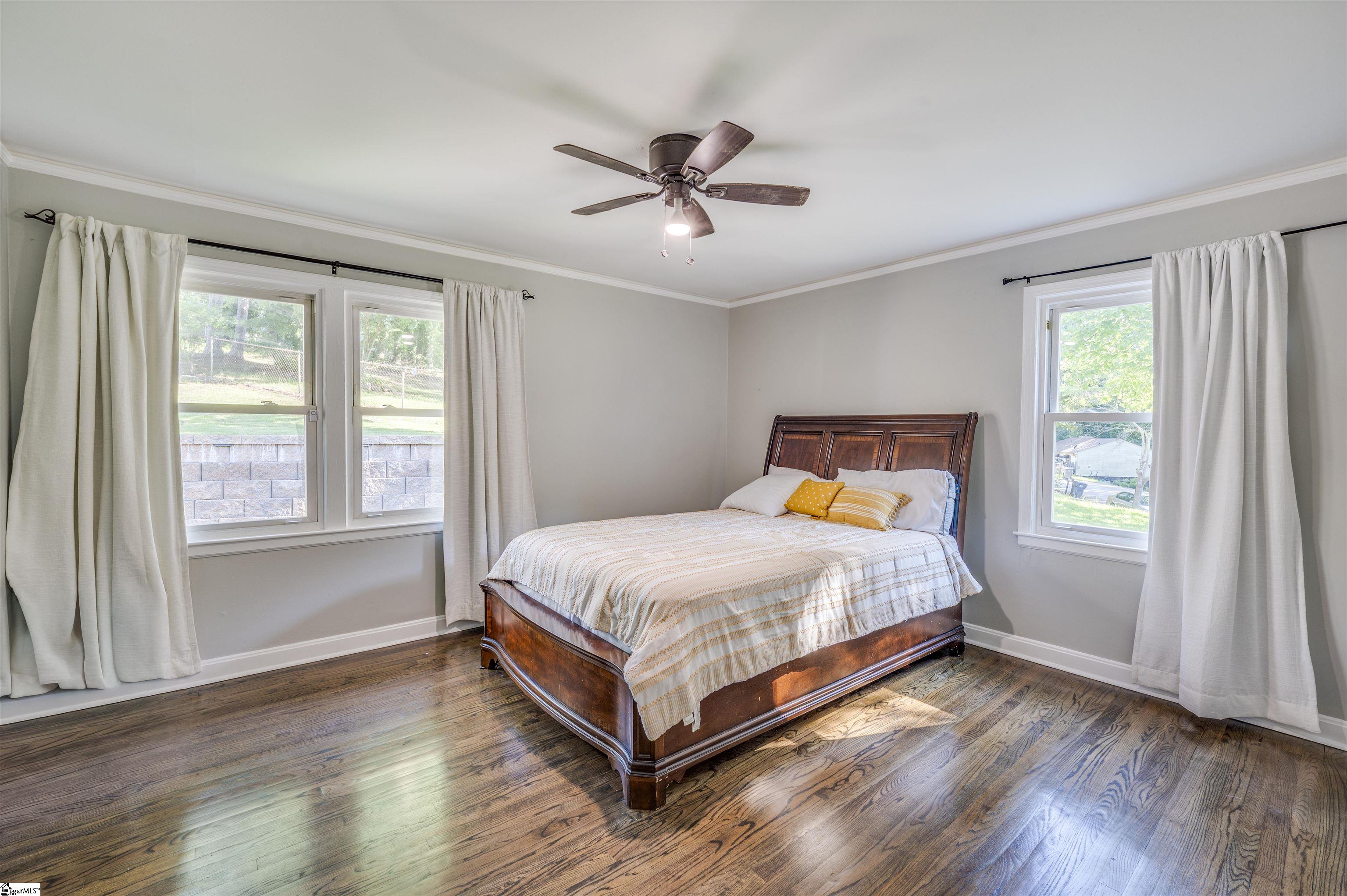 301 Fairmont Drive Greenville, SC 29605-2538