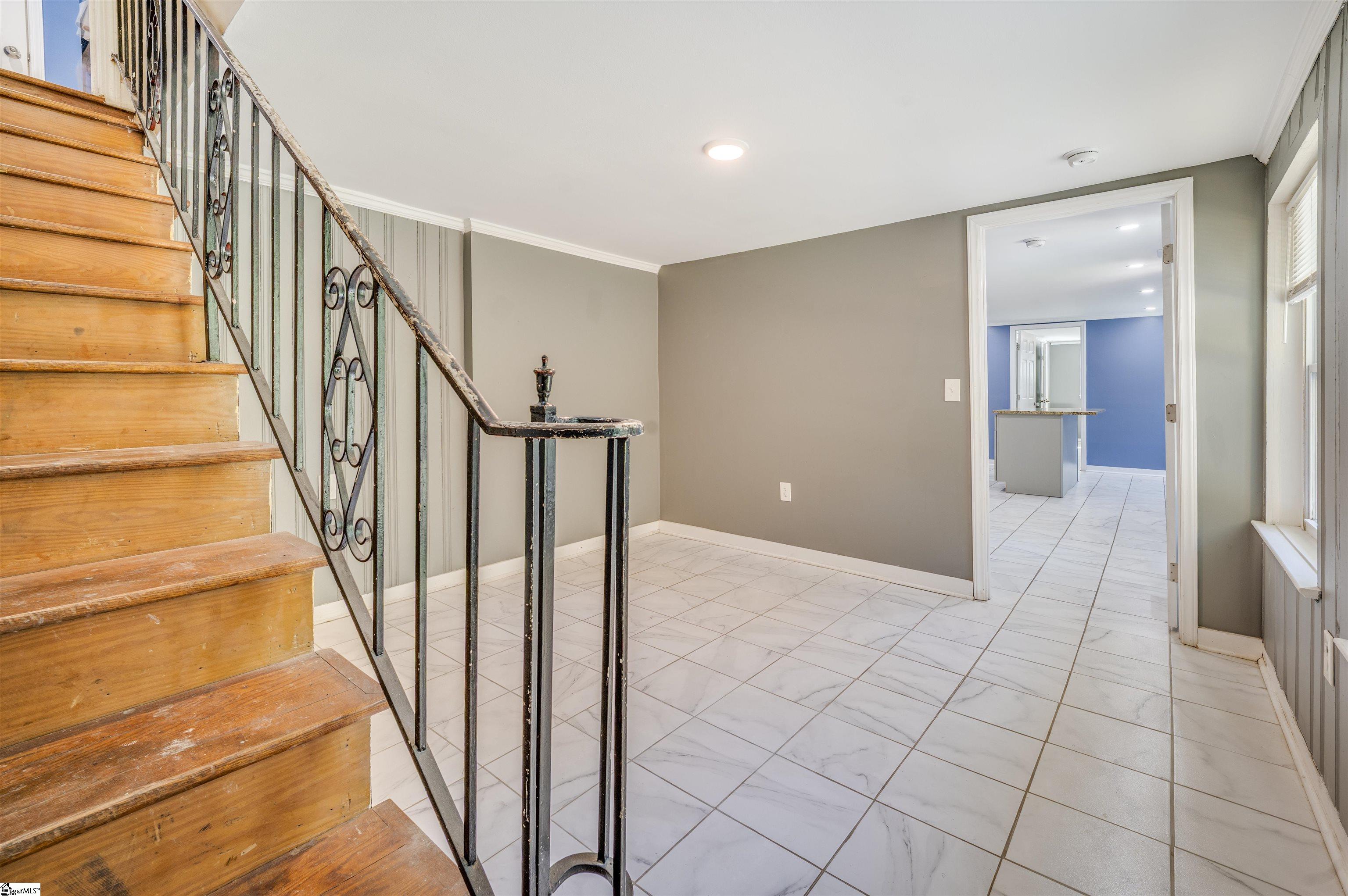 301 Fairmont Drive Greenville, SC 29605-2538