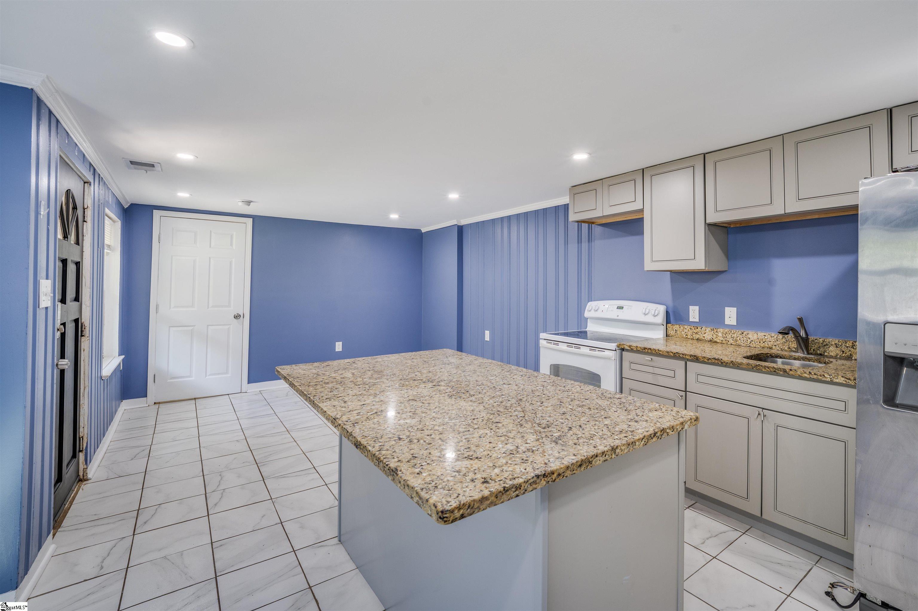 301 Fairmont Drive Greenville, SC 29605-2538