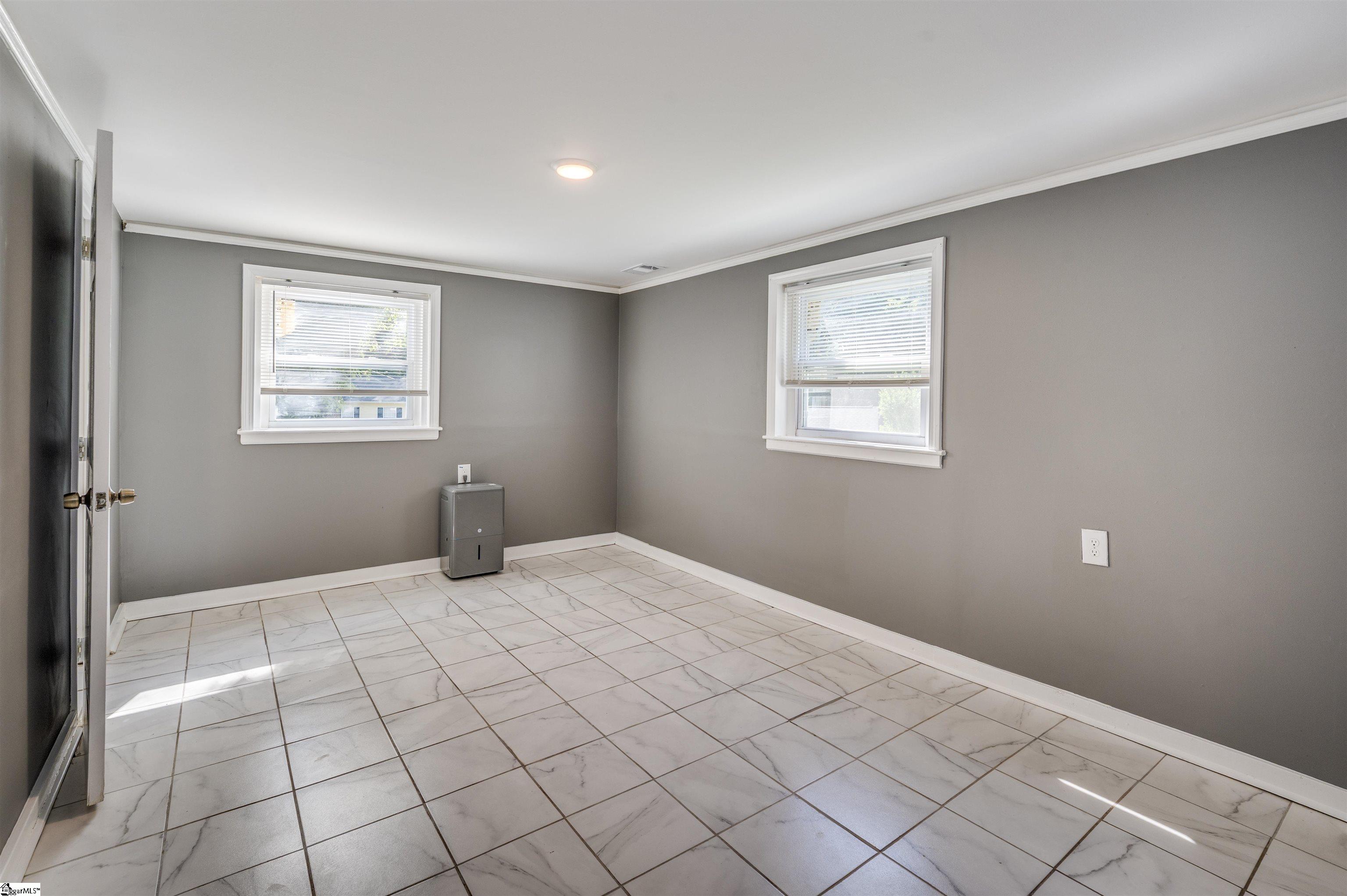 301 Fairmont Drive Greenville, SC 29605-2538