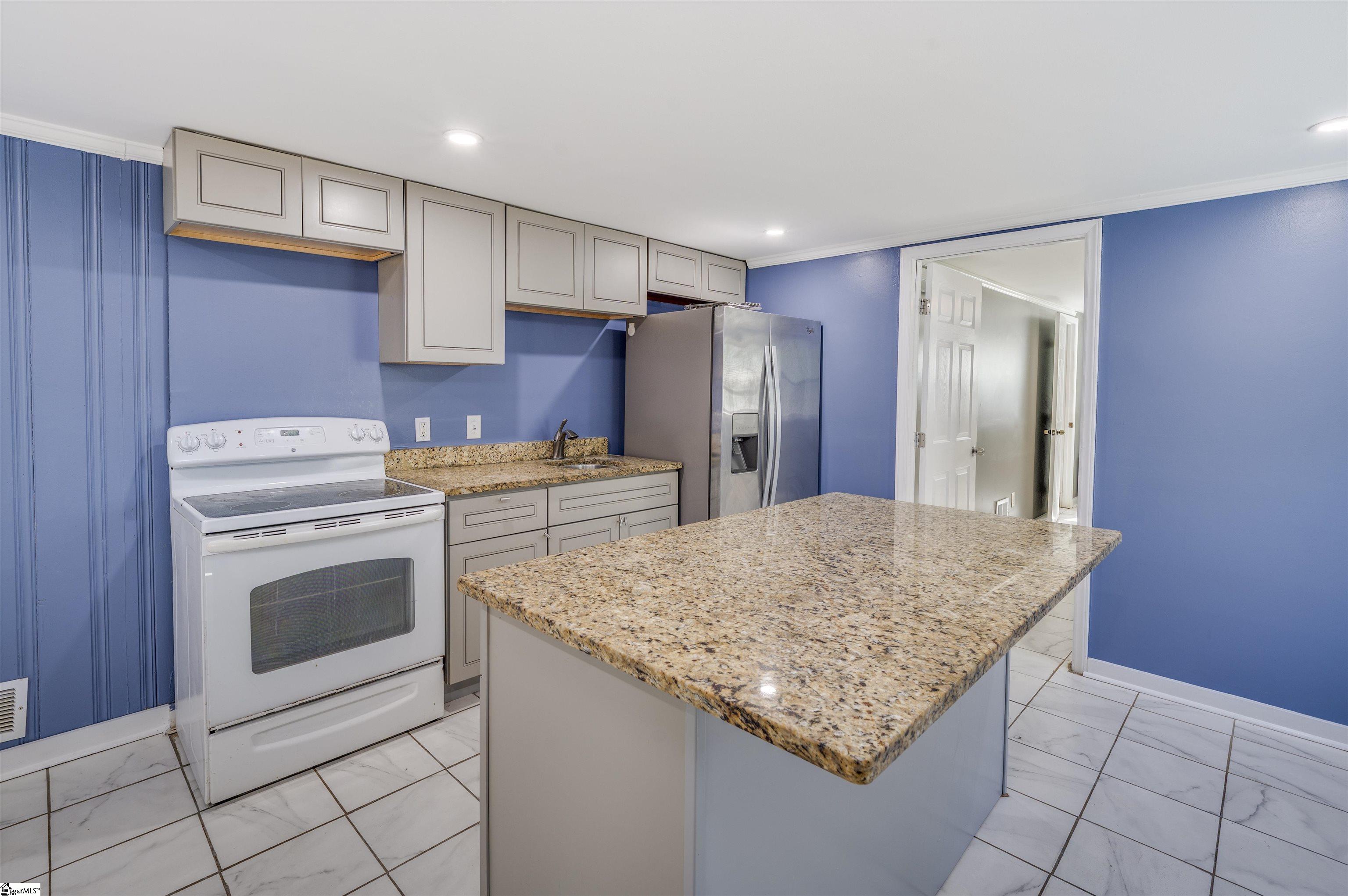 301 Fairmont Drive Greenville, SC 29605-2538