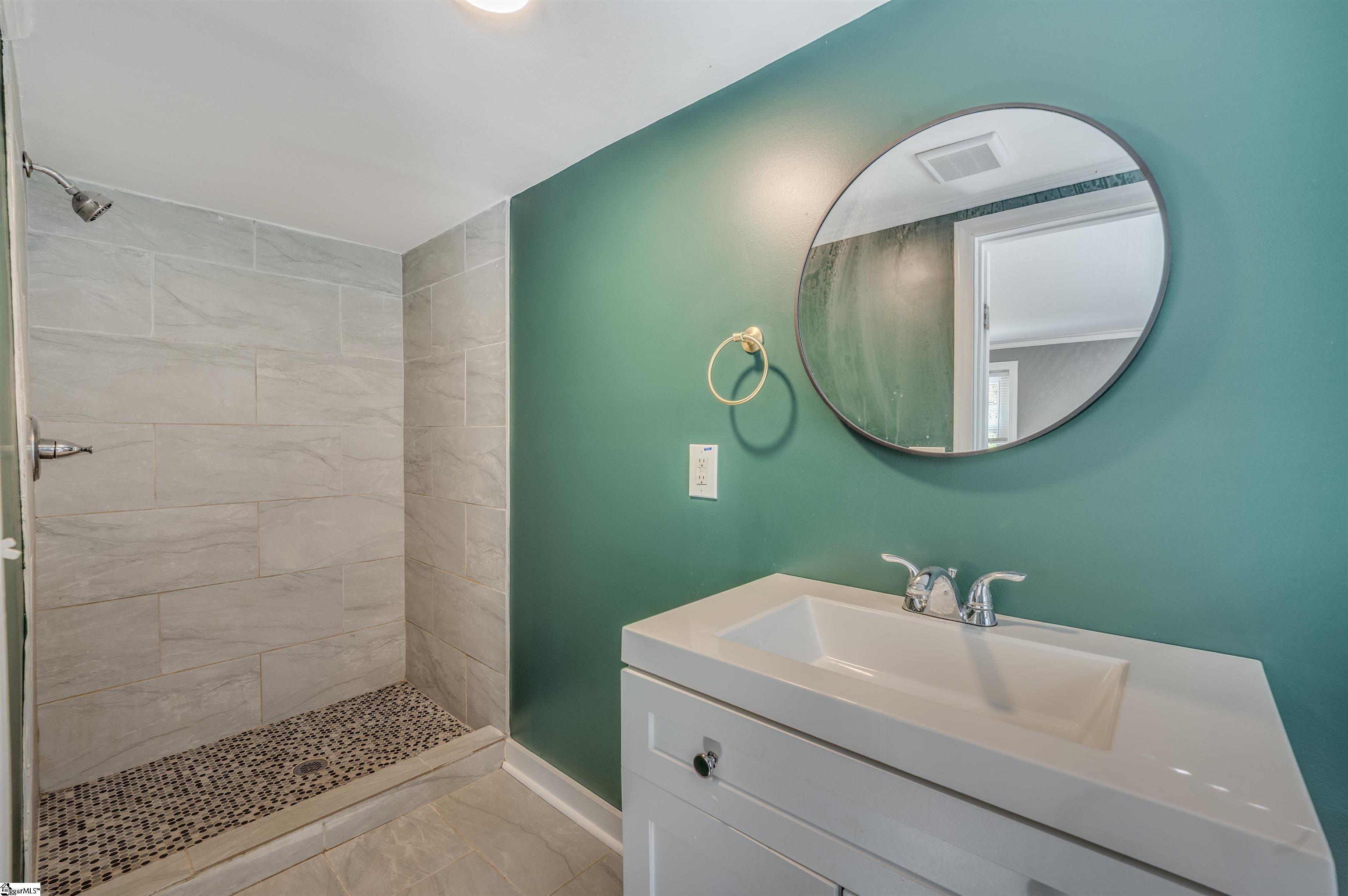 301 Fairmont Drive Greenville, SC 29605-2538