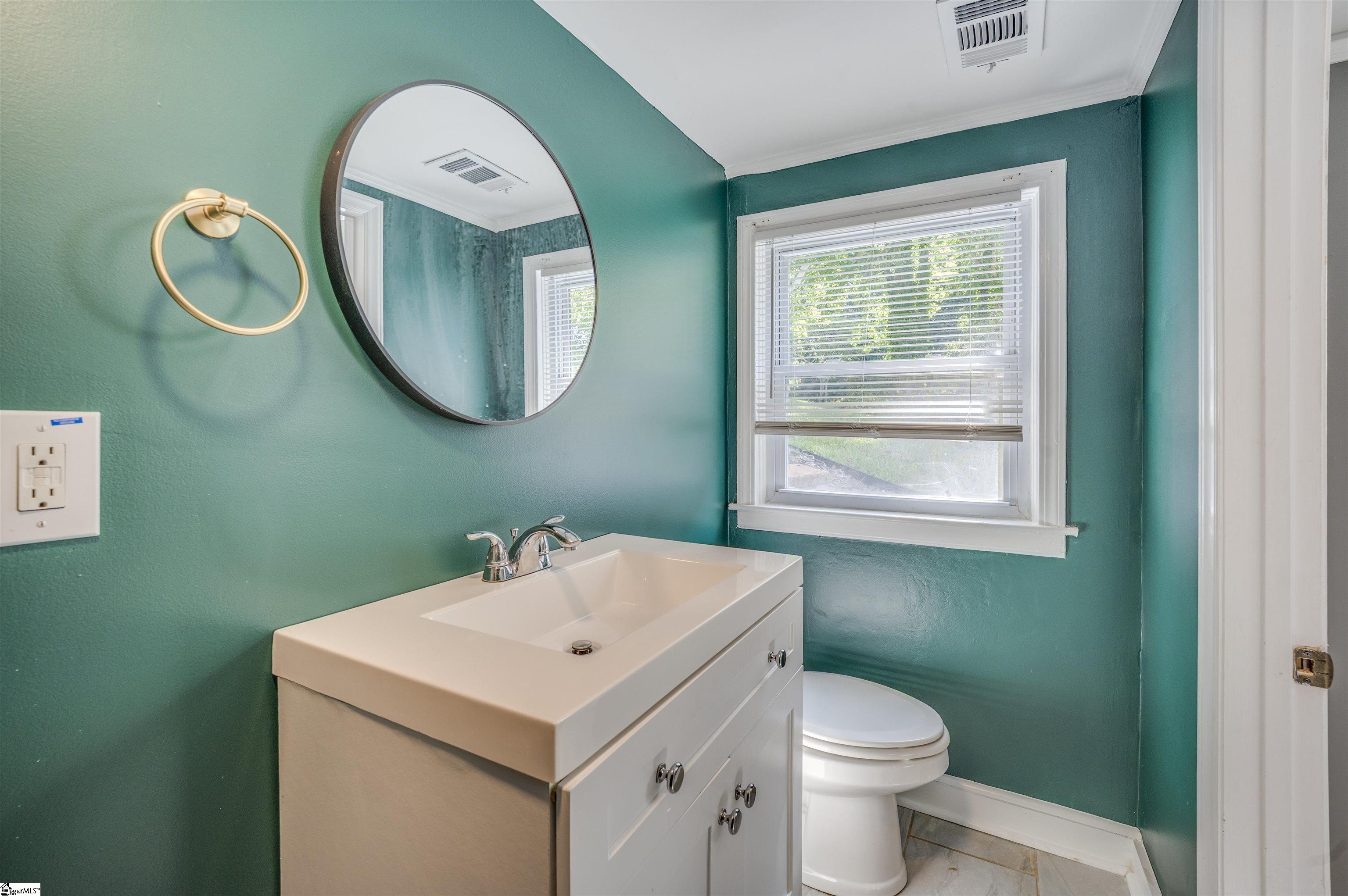 301 Fairmont Drive Greenville, SC 29605-2538