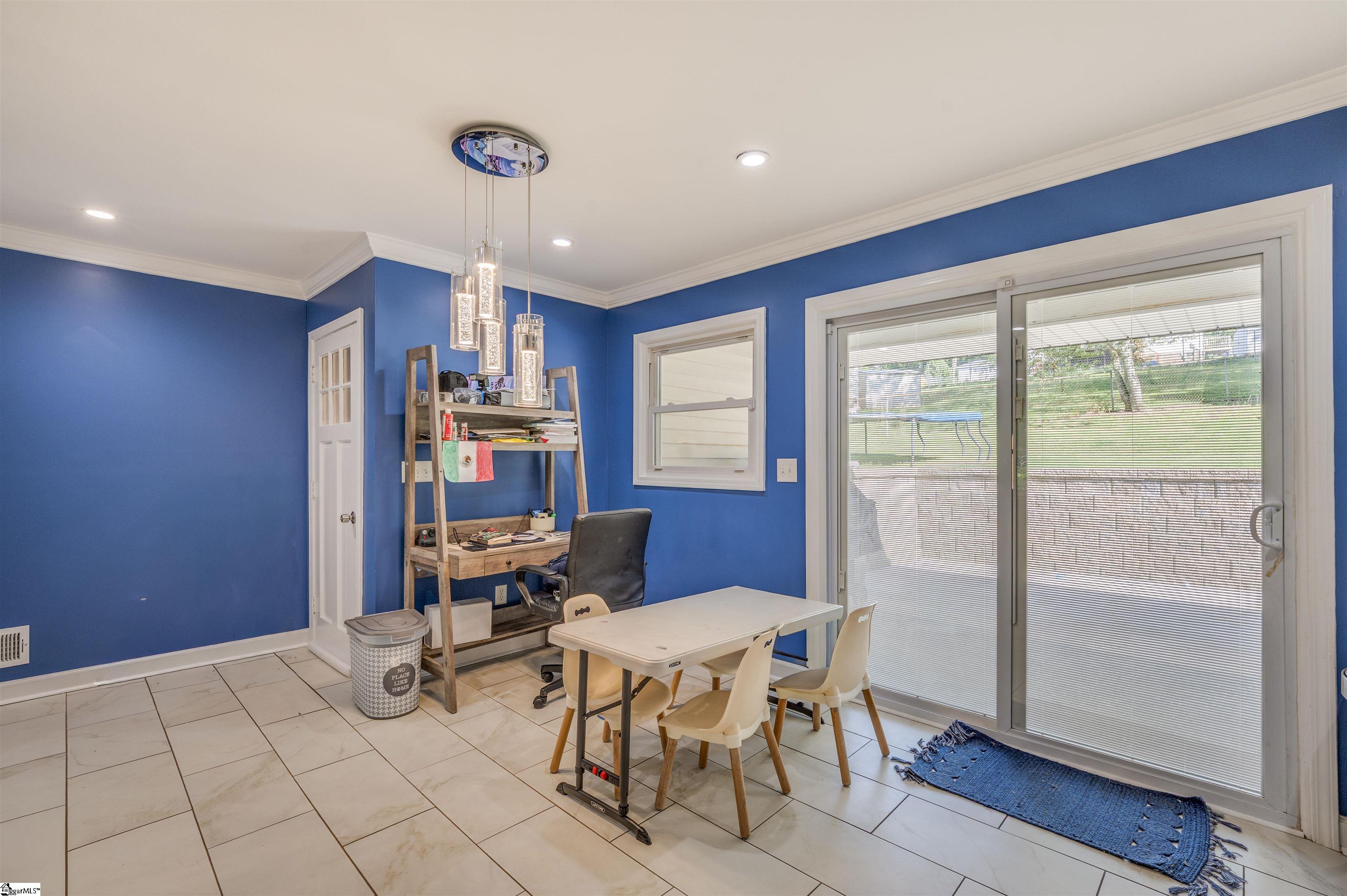 301 Fairmont Drive Greenville, SC 29605-2538