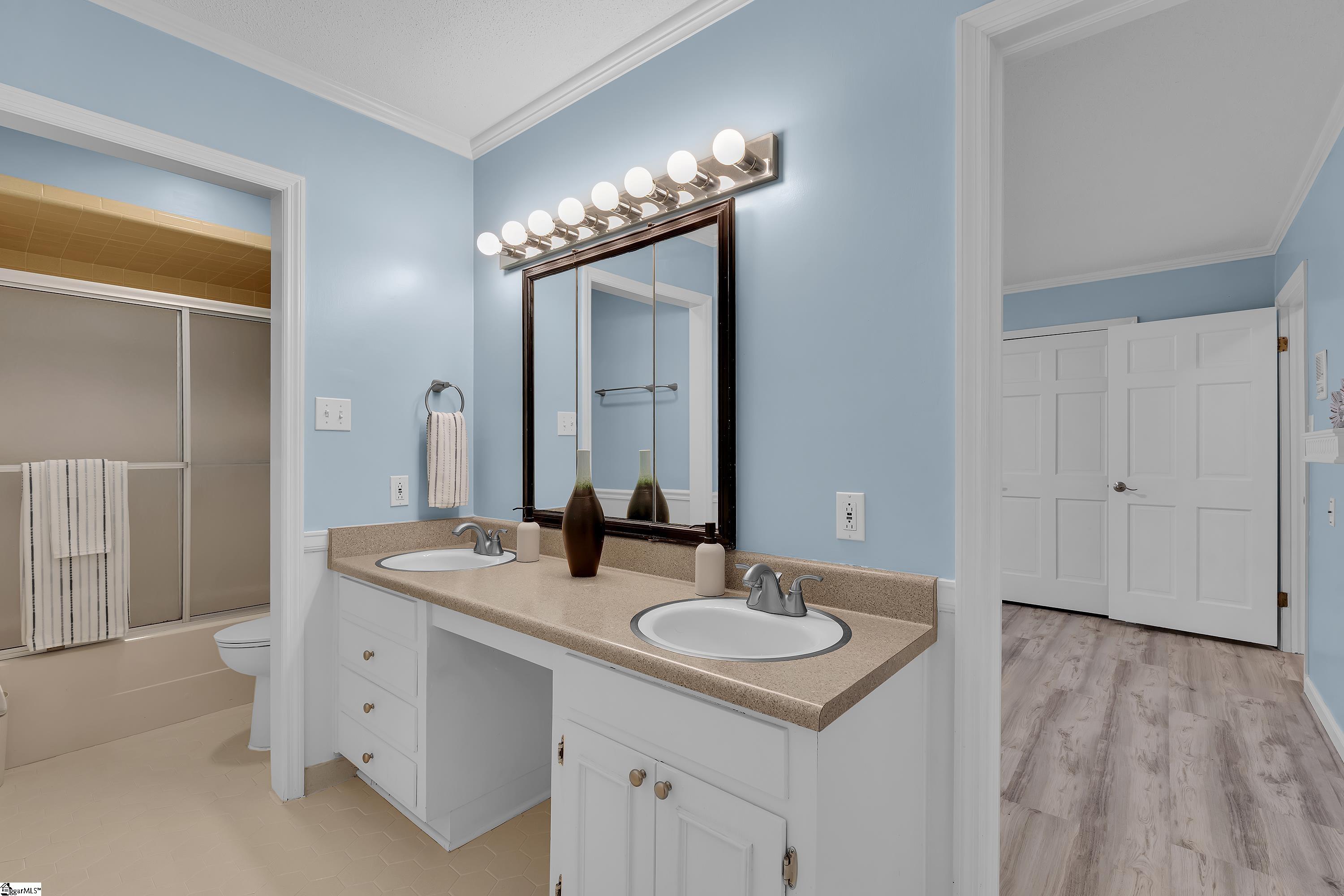 30 Pinto Court Spartanburg, SC 29307
