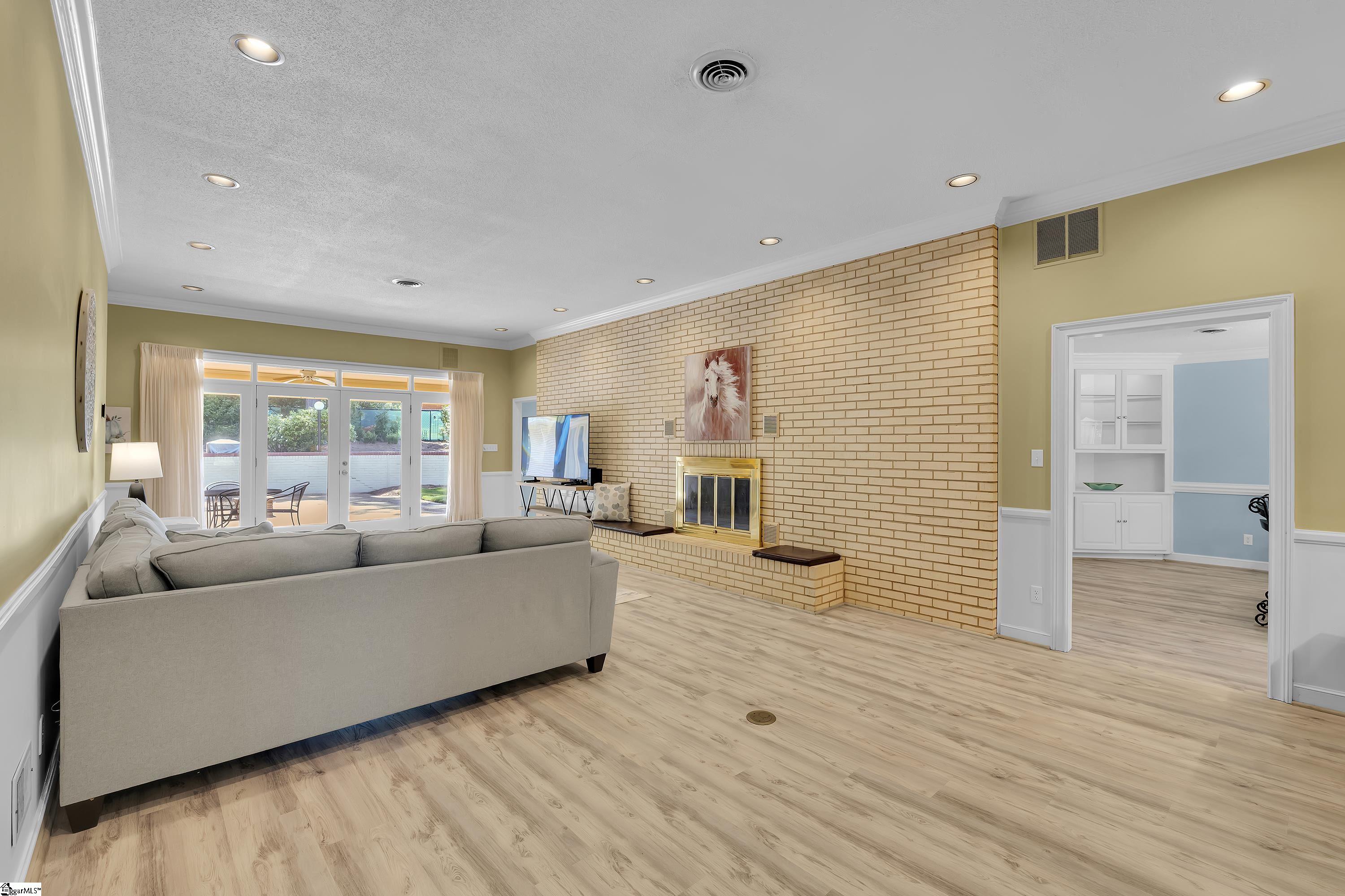 30 Pinto Court Spartanburg, SC 29307