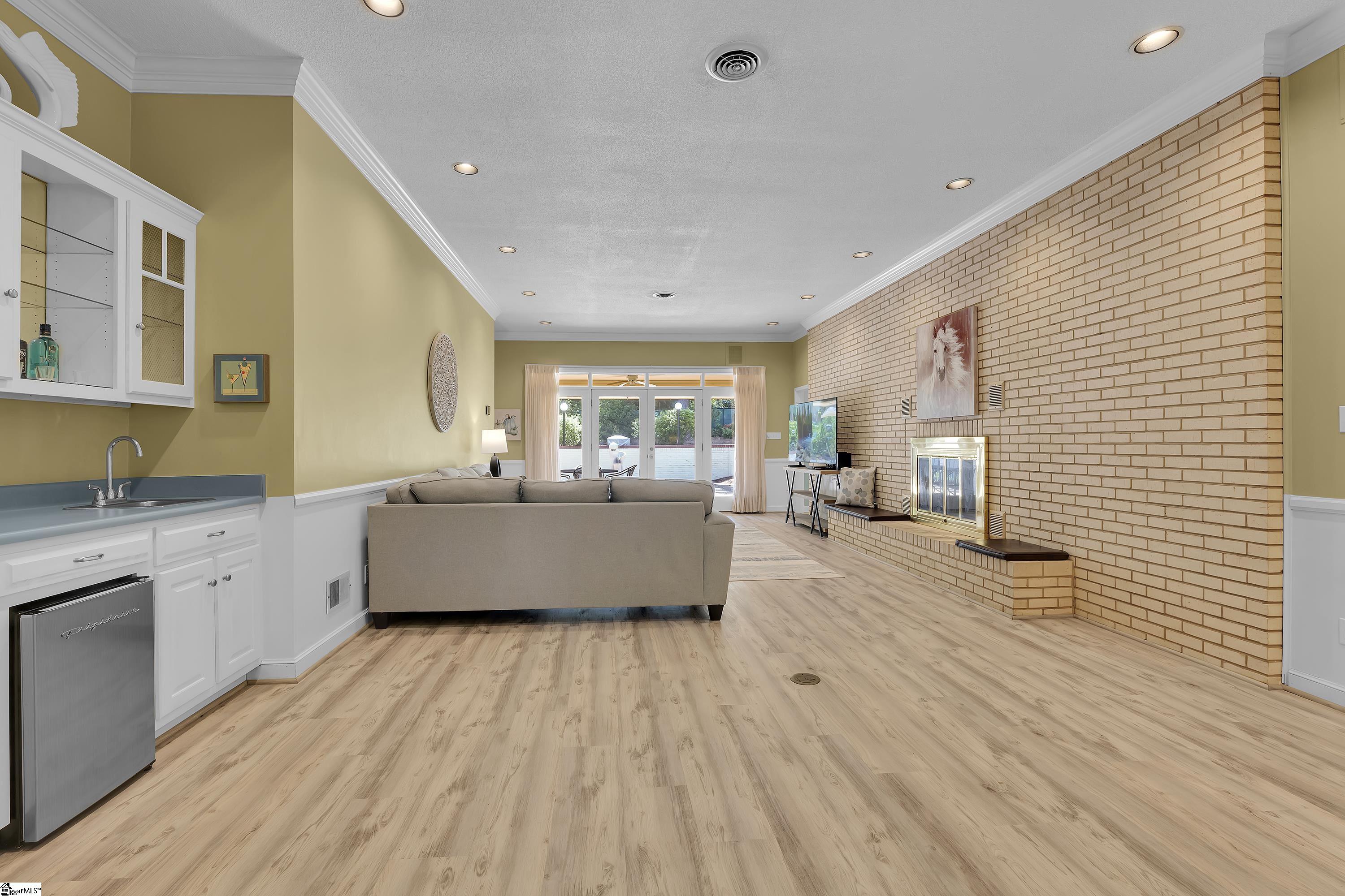 30 Pinto Court Spartanburg, SC 29307