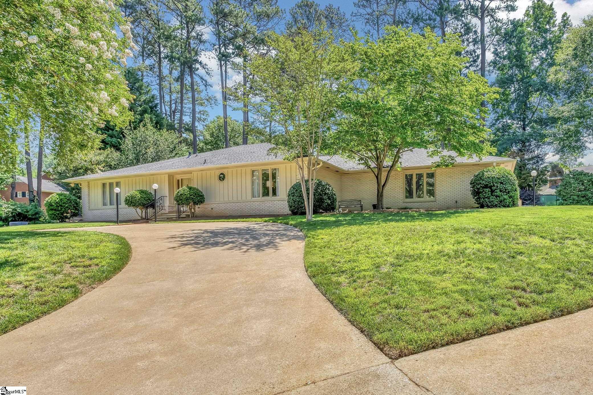 30 Pinto Court Spartanburg, SC 29307