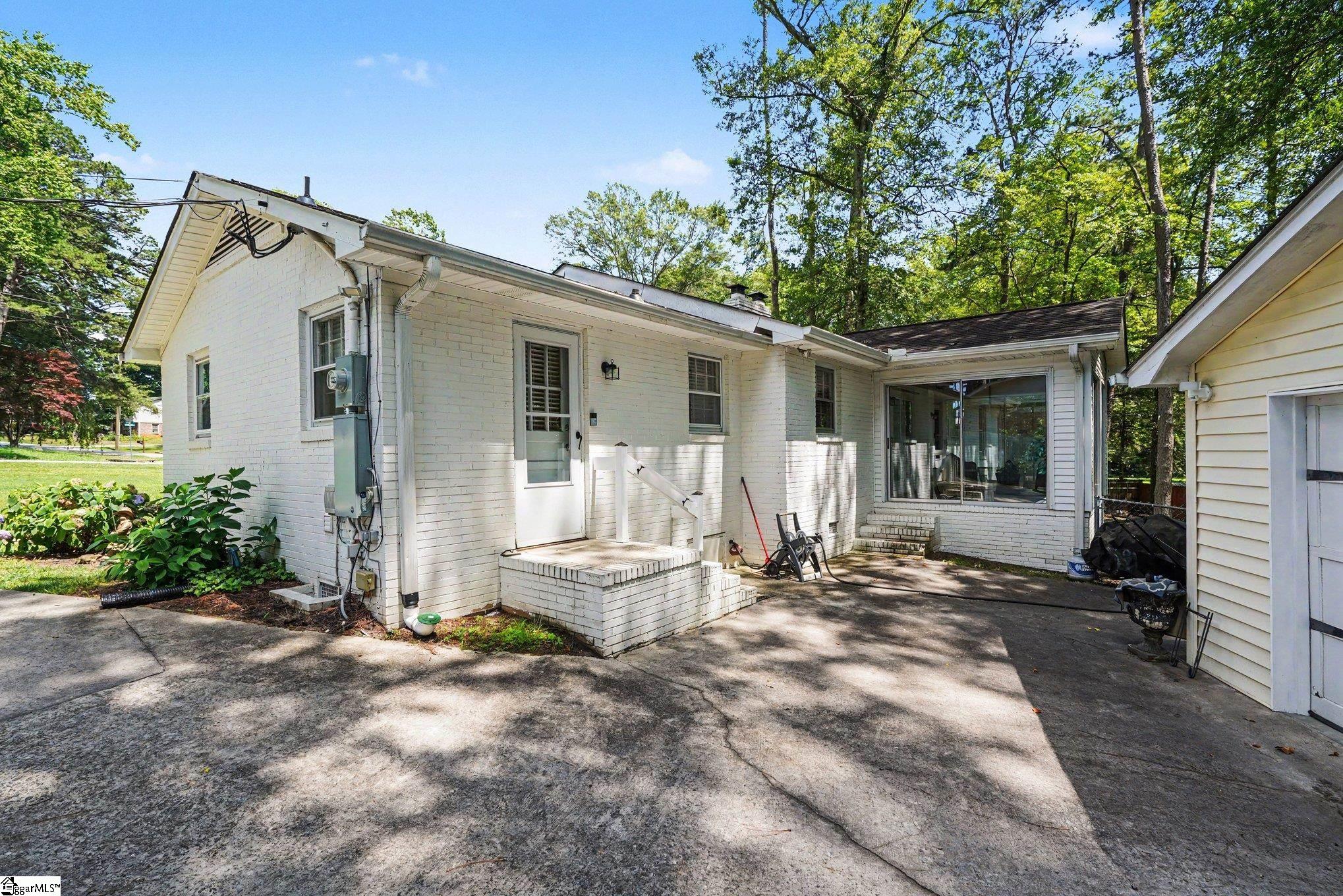 120 Carlton Drive Mauldin, SC 29662