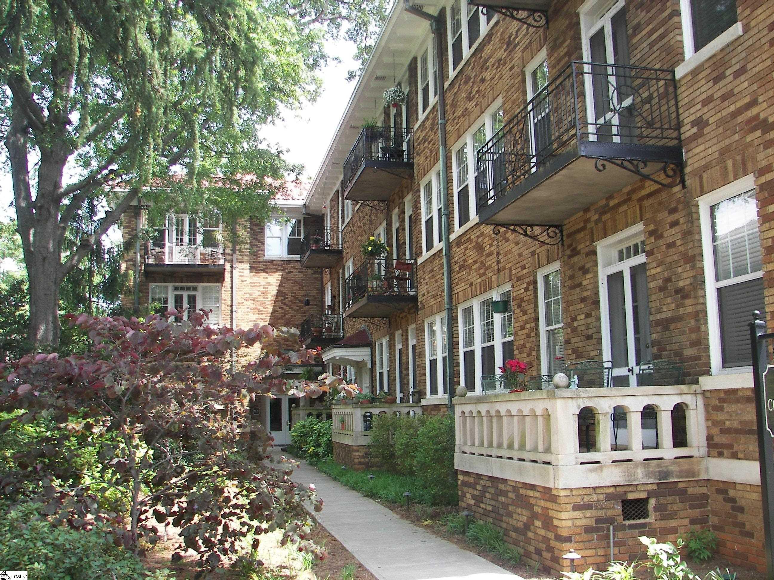 10 Manly Street Greenville, SC 29601