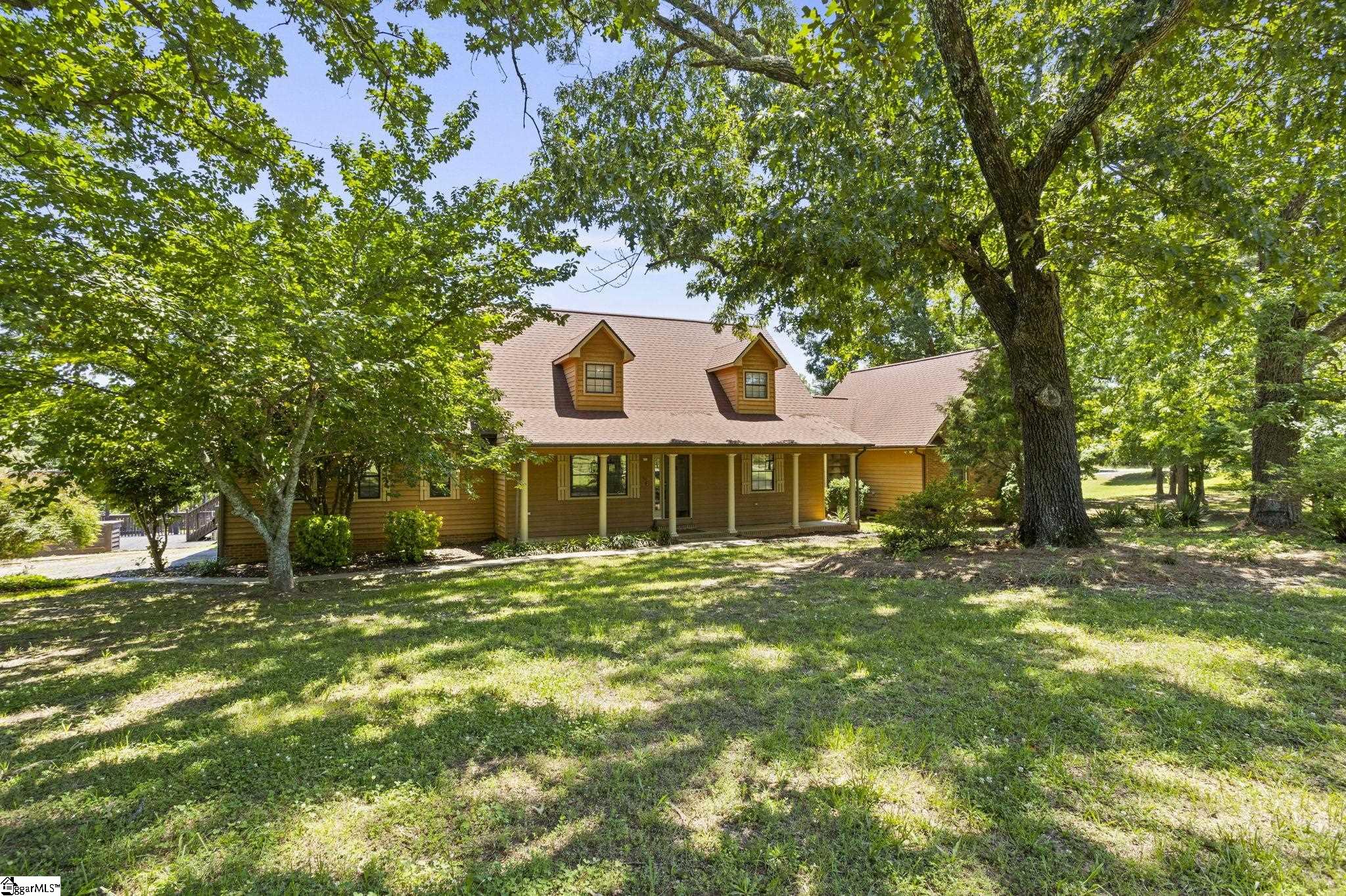 40 Ridings Road Campobello, SC 29322