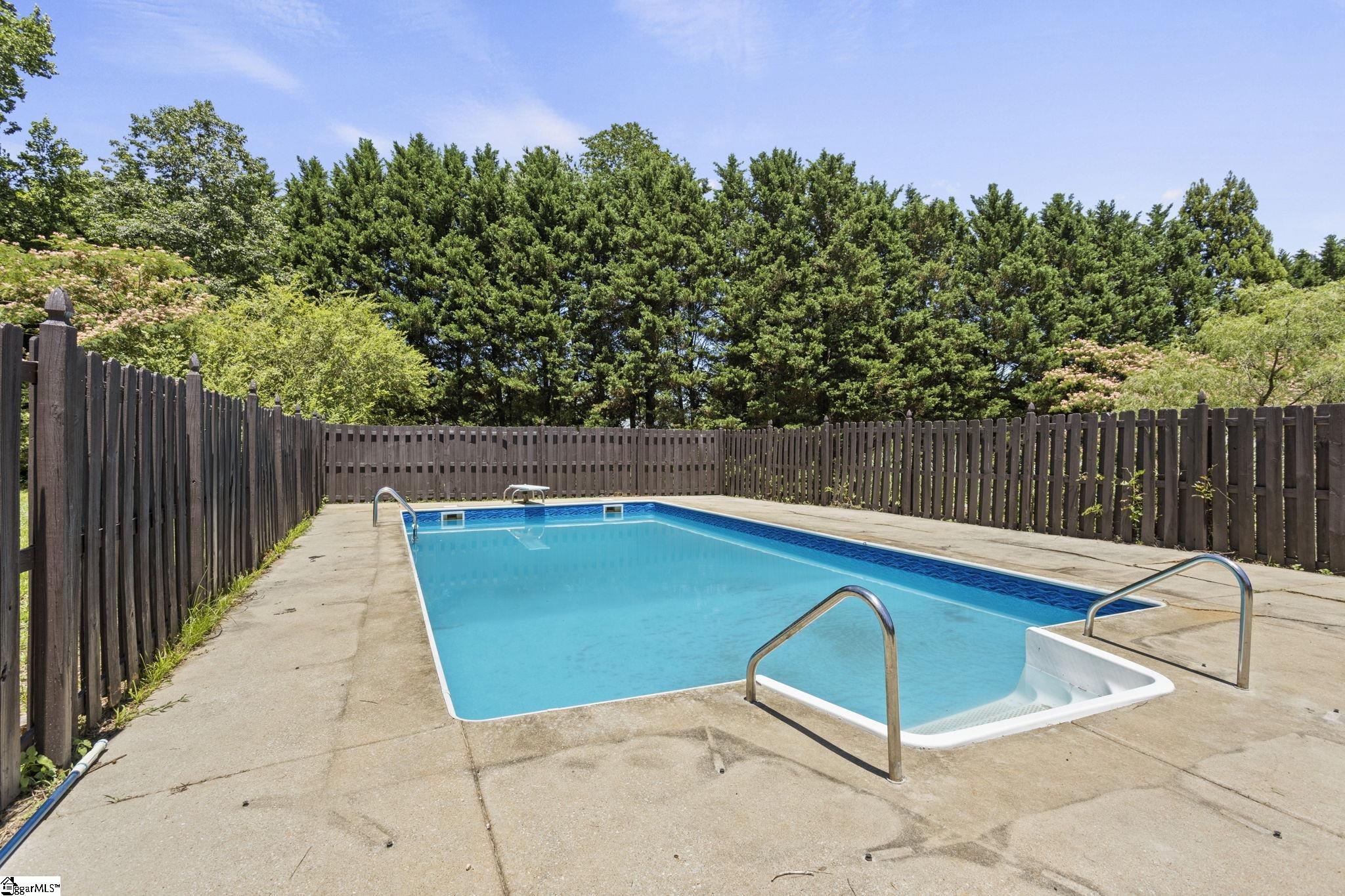 40 Ridings Road Campobello, SC 29322