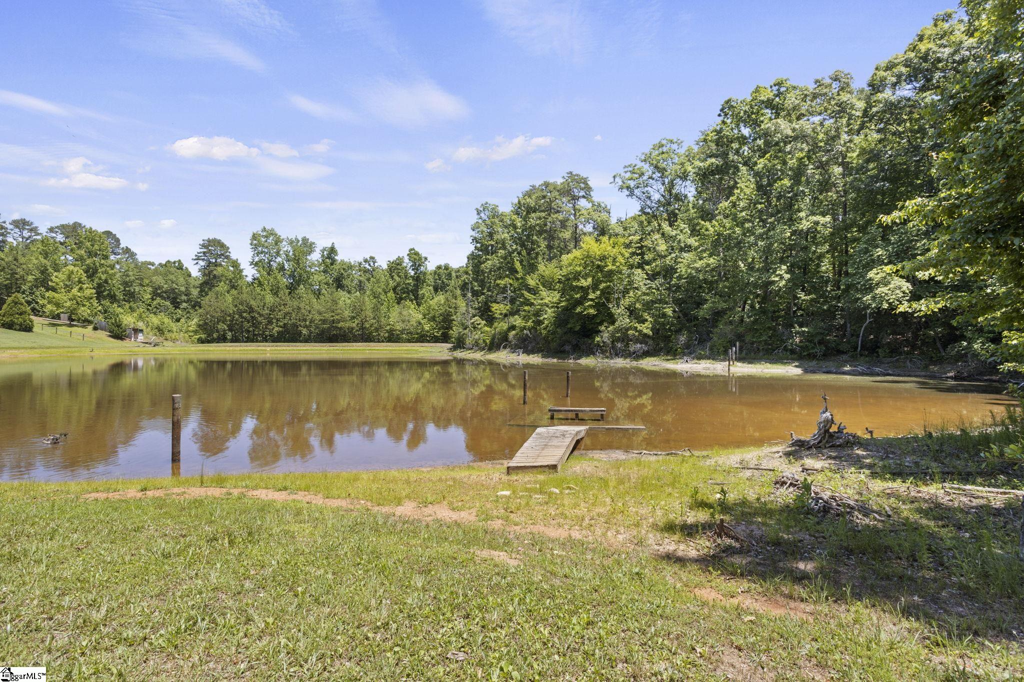40 Ridings Road Campobello, SC 29322