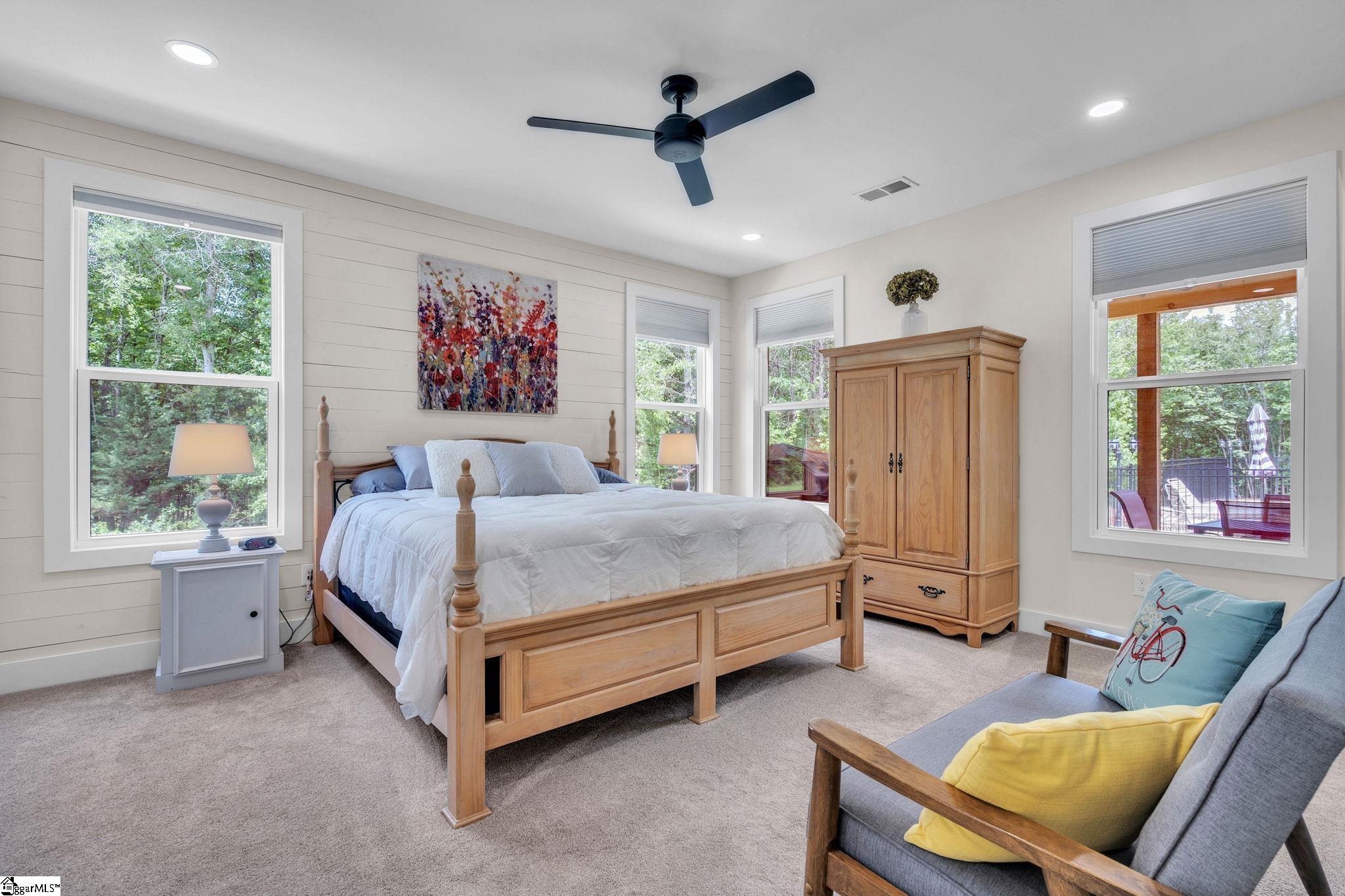 241 Thomspon Road Taylors, SC 29687