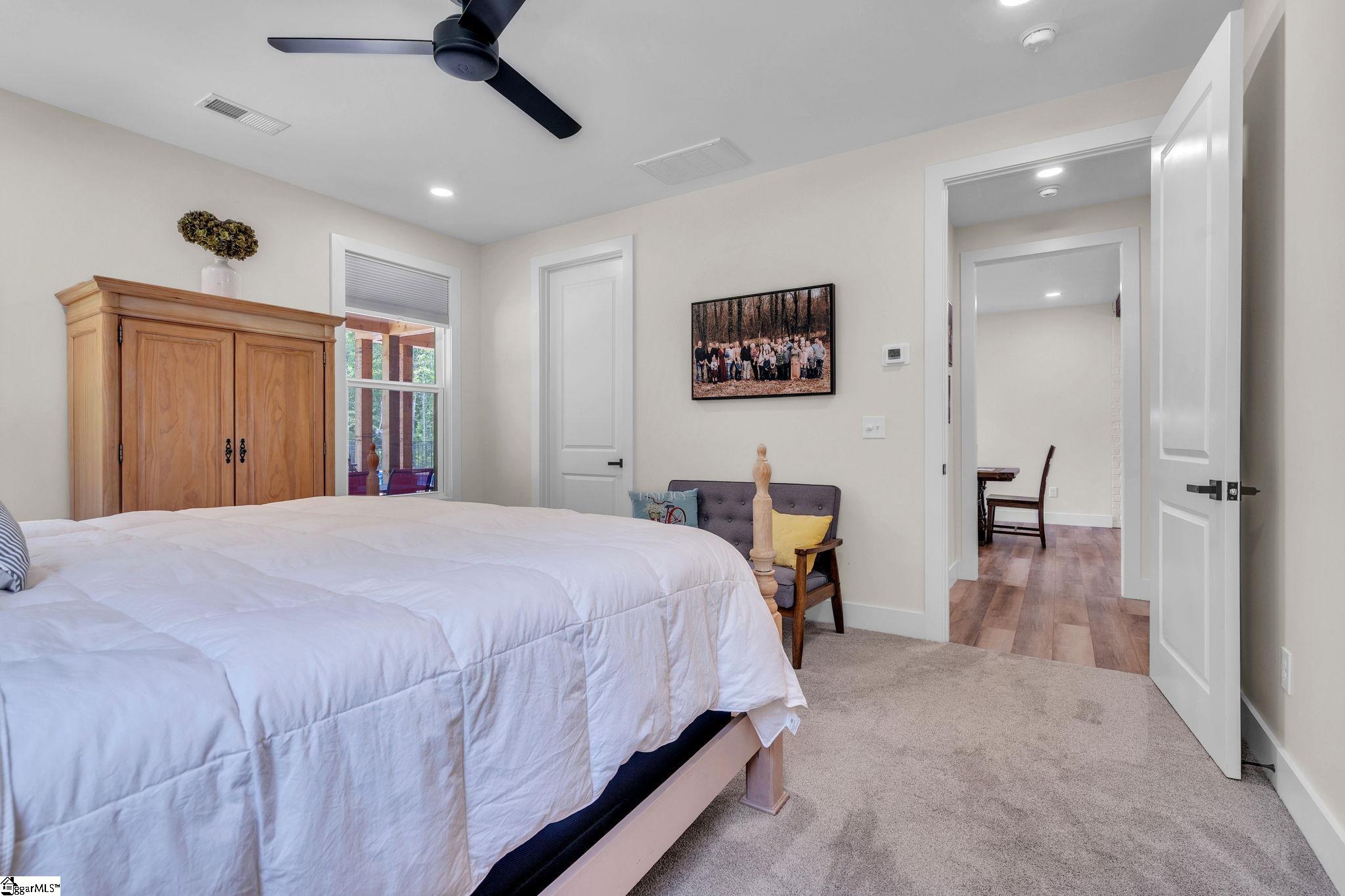 241 Thomspon Road Taylors, SC 29687