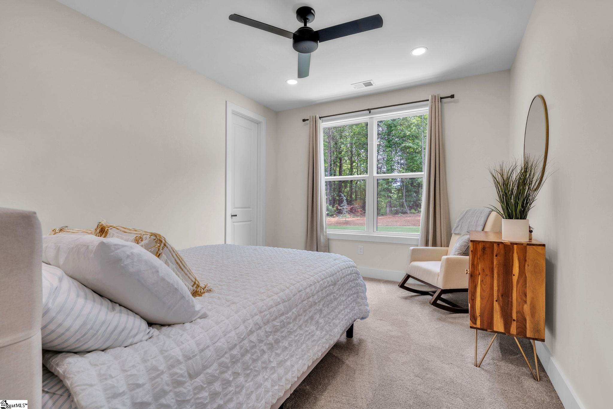 241 Thomspon Road Taylors, SC 29687
