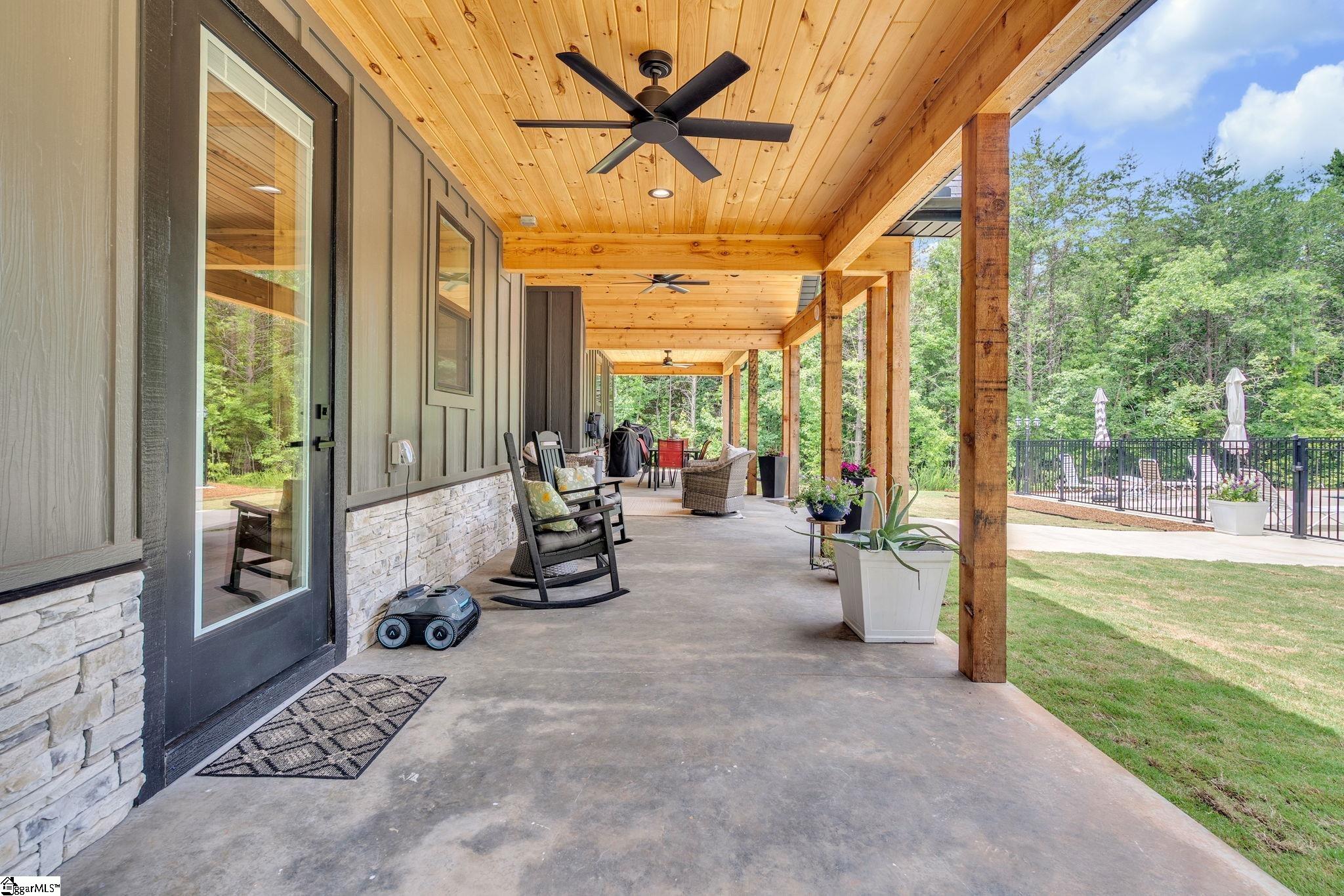 241 Thomspon Road Taylors, SC 29687