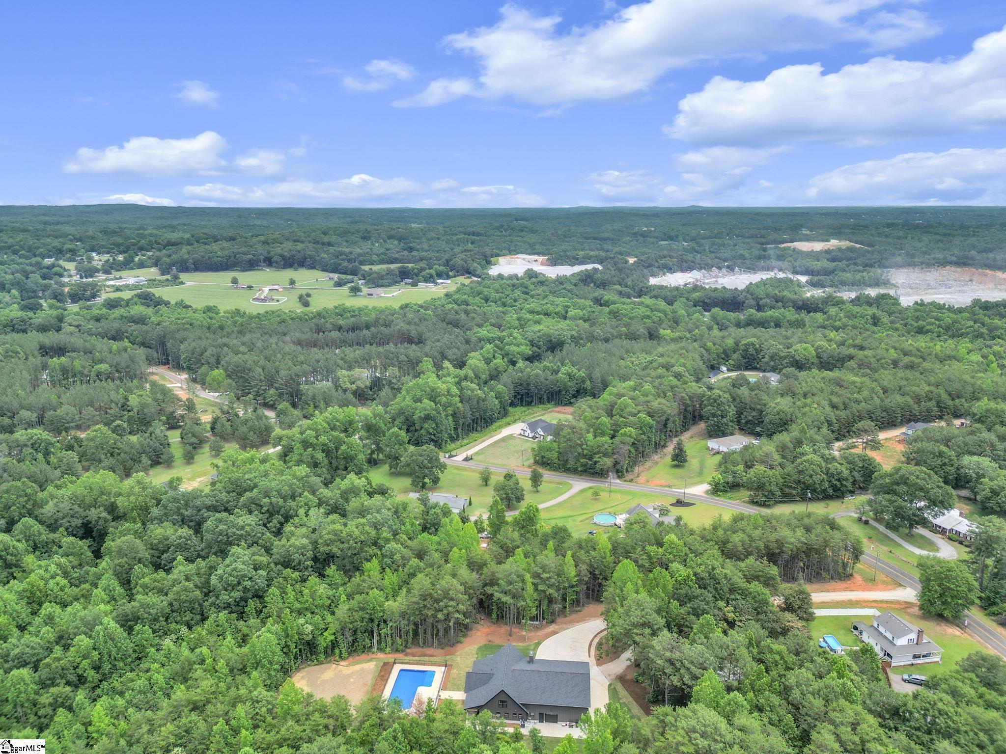 241 Thomspon Road Taylors, SC 29687