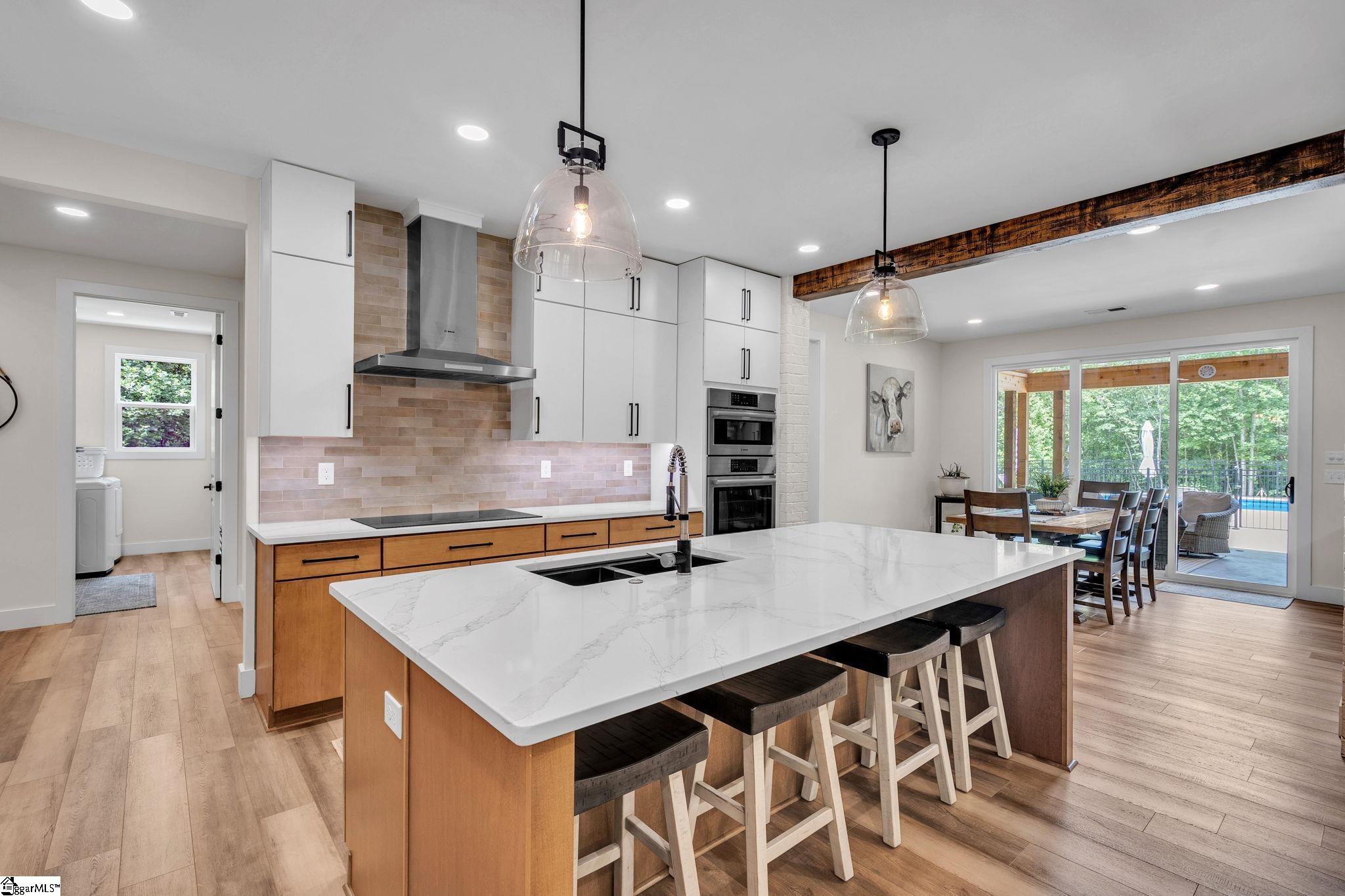241 Thomspon Road Taylors, SC 29687