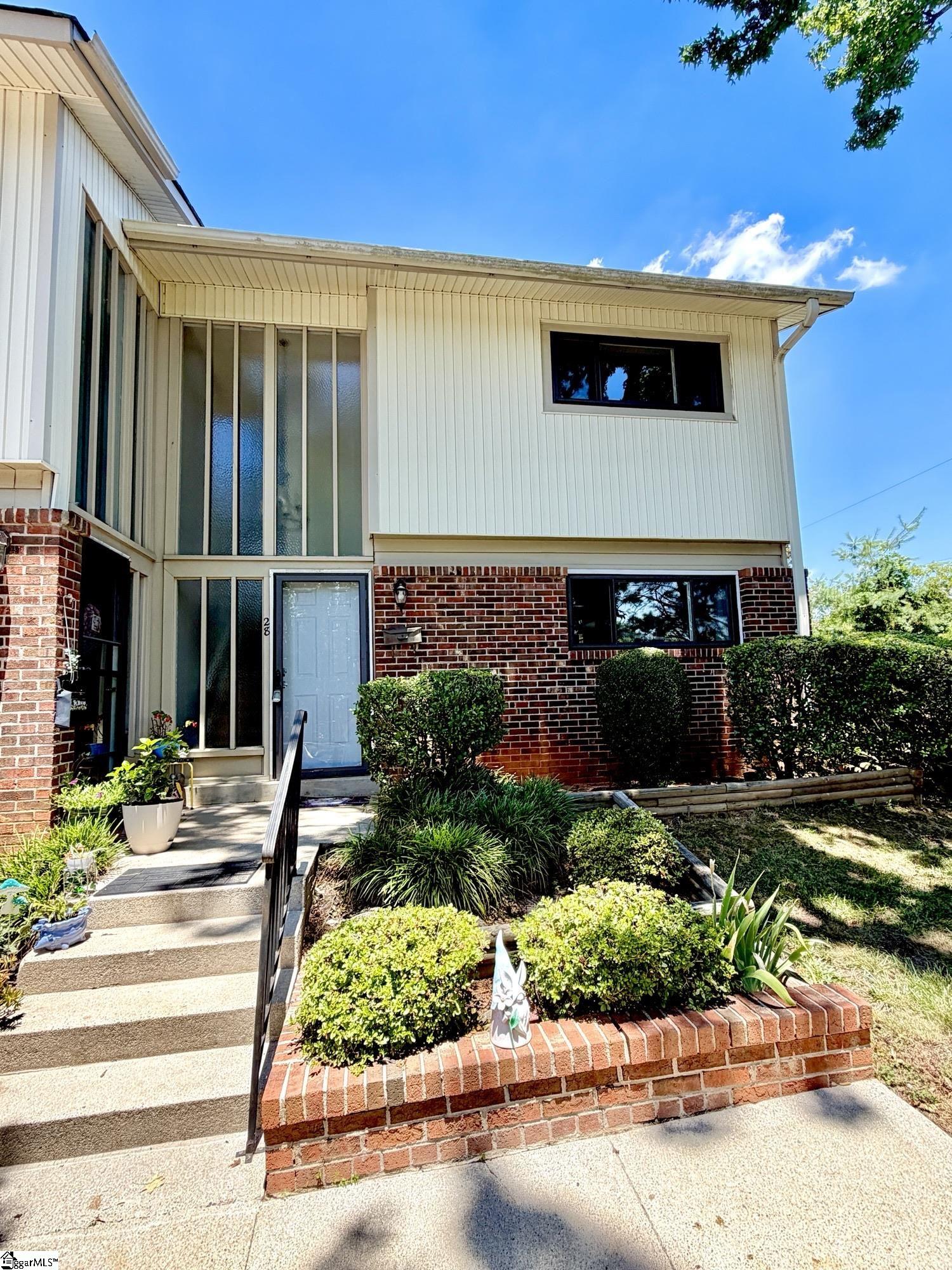 28 Briarglen Place Greenville, SC 29615