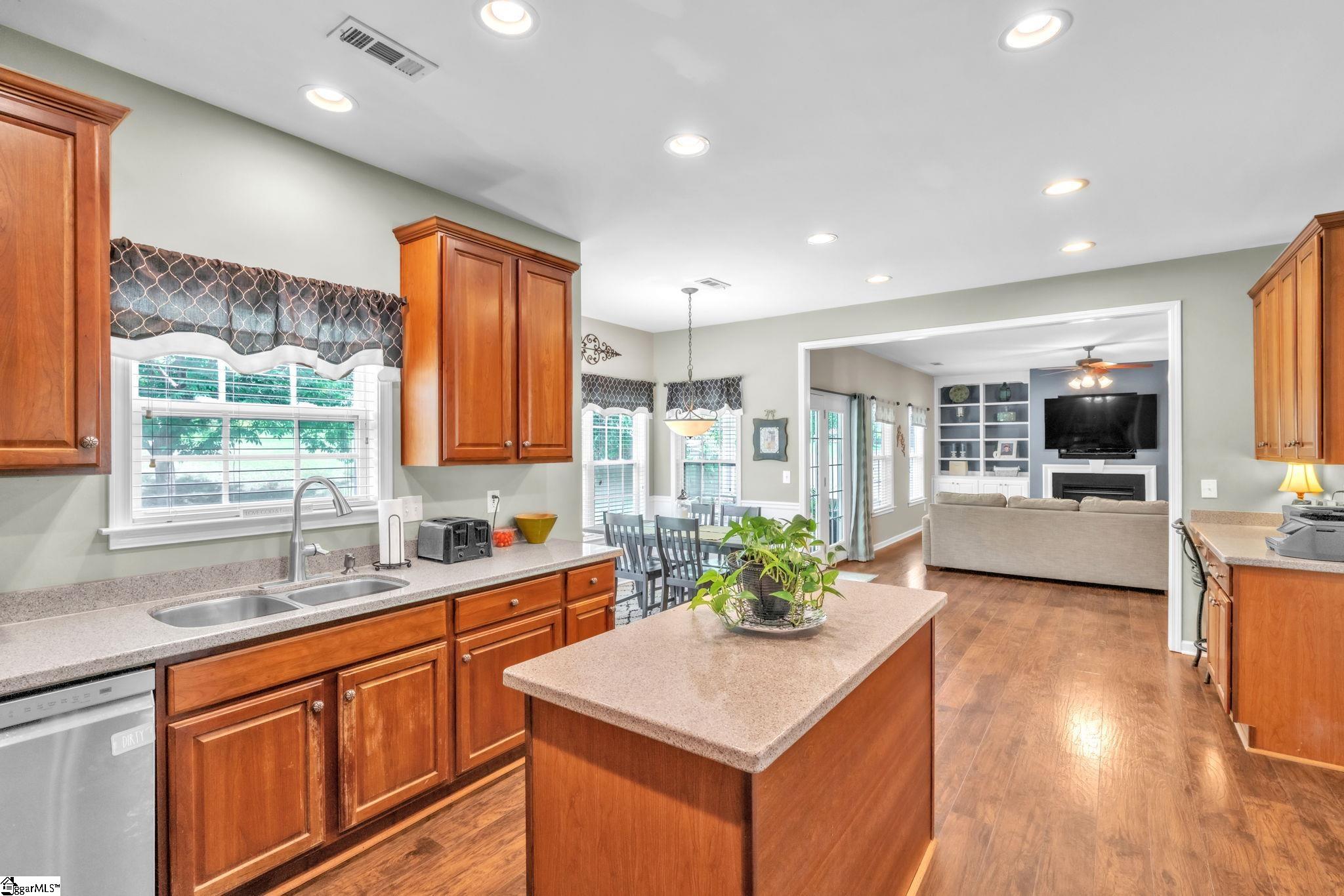 211 Brazos Lane Simpsonville, SC 29680