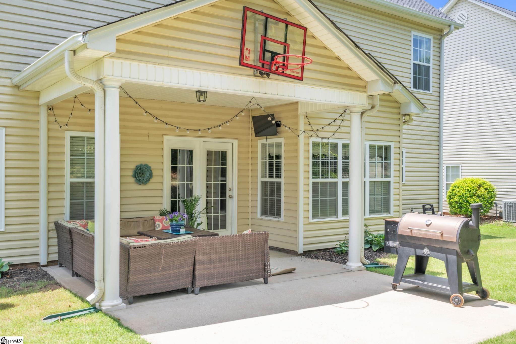 211 Brazos Lane Simpsonville, SC 29680