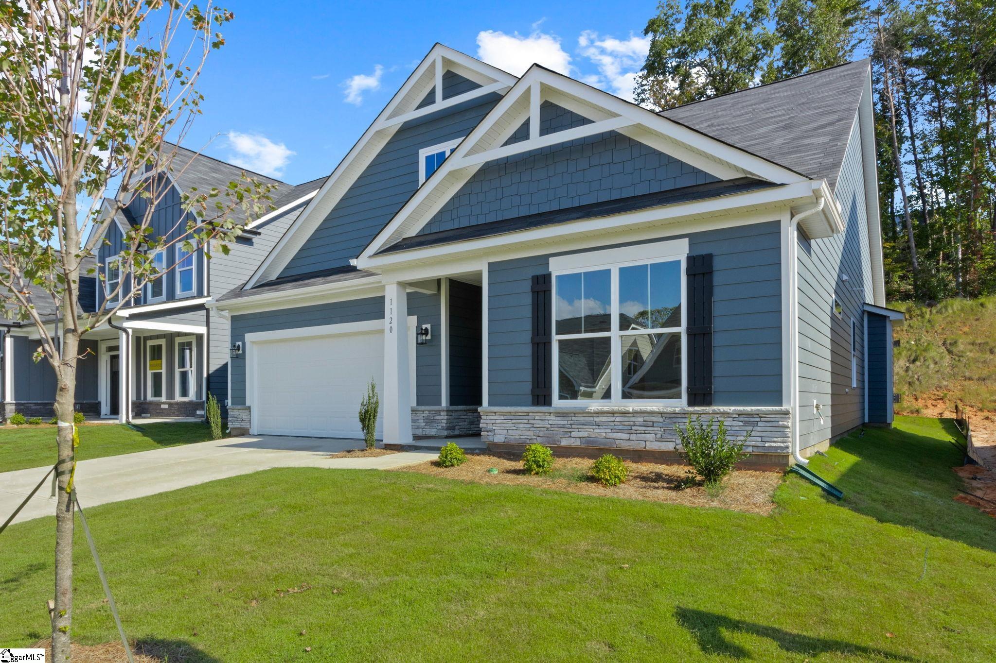 Photo 1 of Single family home for sale at 1120 Stable Wy, Landrum, SC 29356 | MLS# 1595243 | Listing updated on 2026-10-19