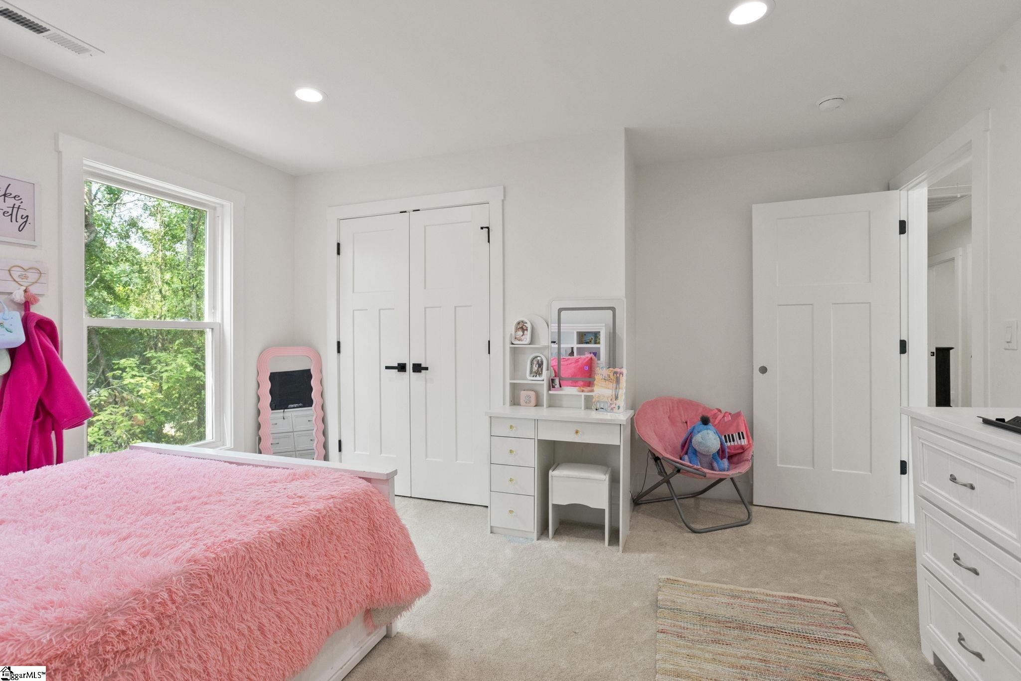 10 Fort Prince Court Wellford, SC 29385