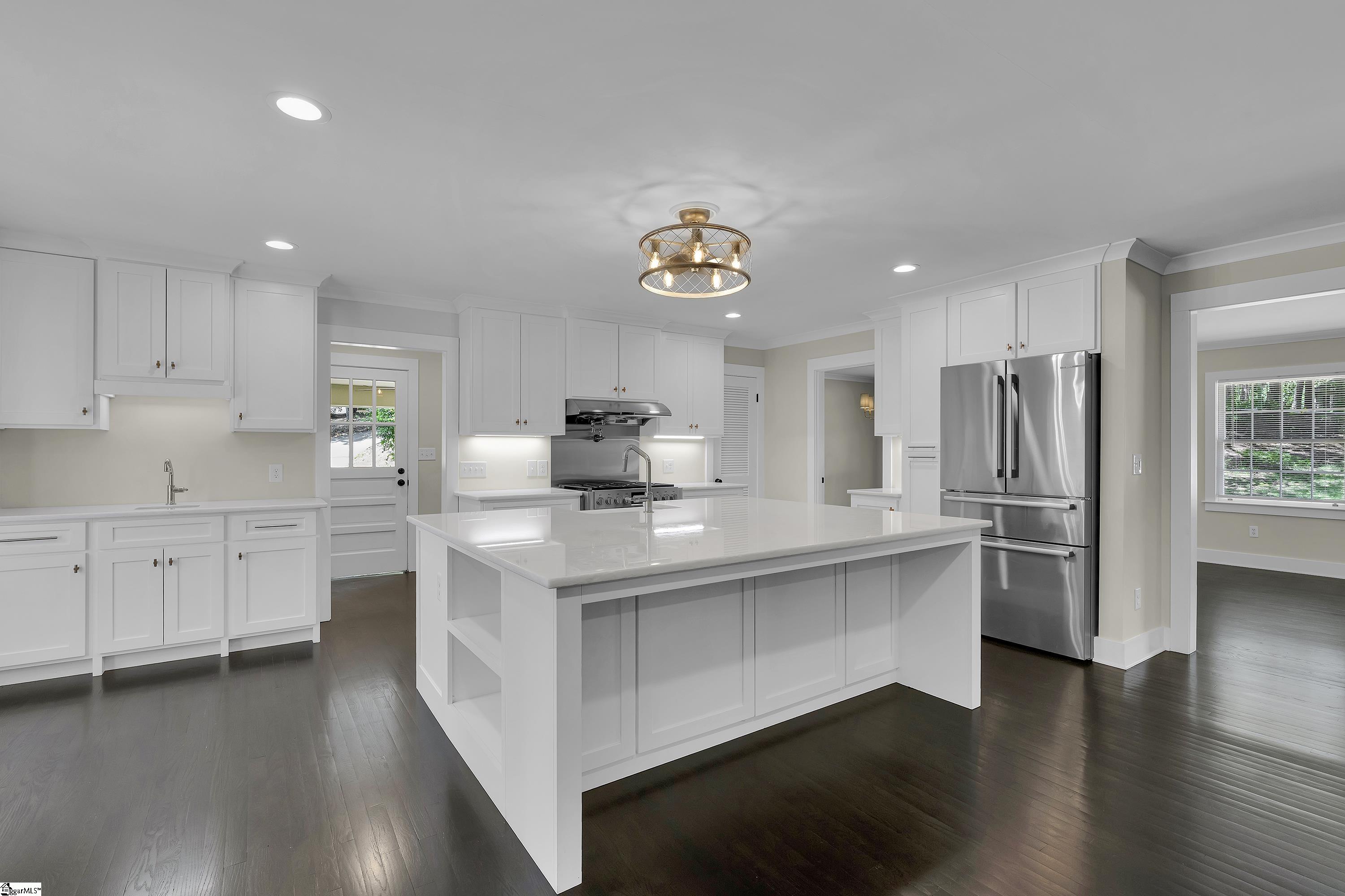 12 Compton Drive Greenville, SC 29615