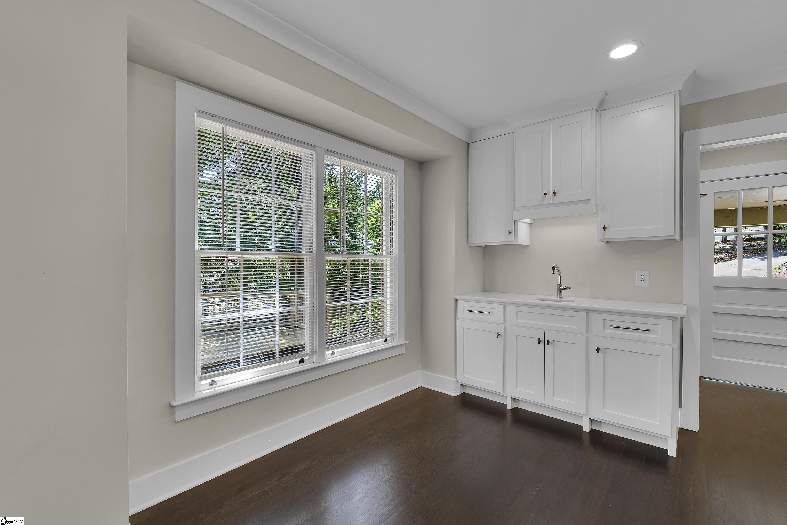 12 Compton Drive Greenville, SC 29615