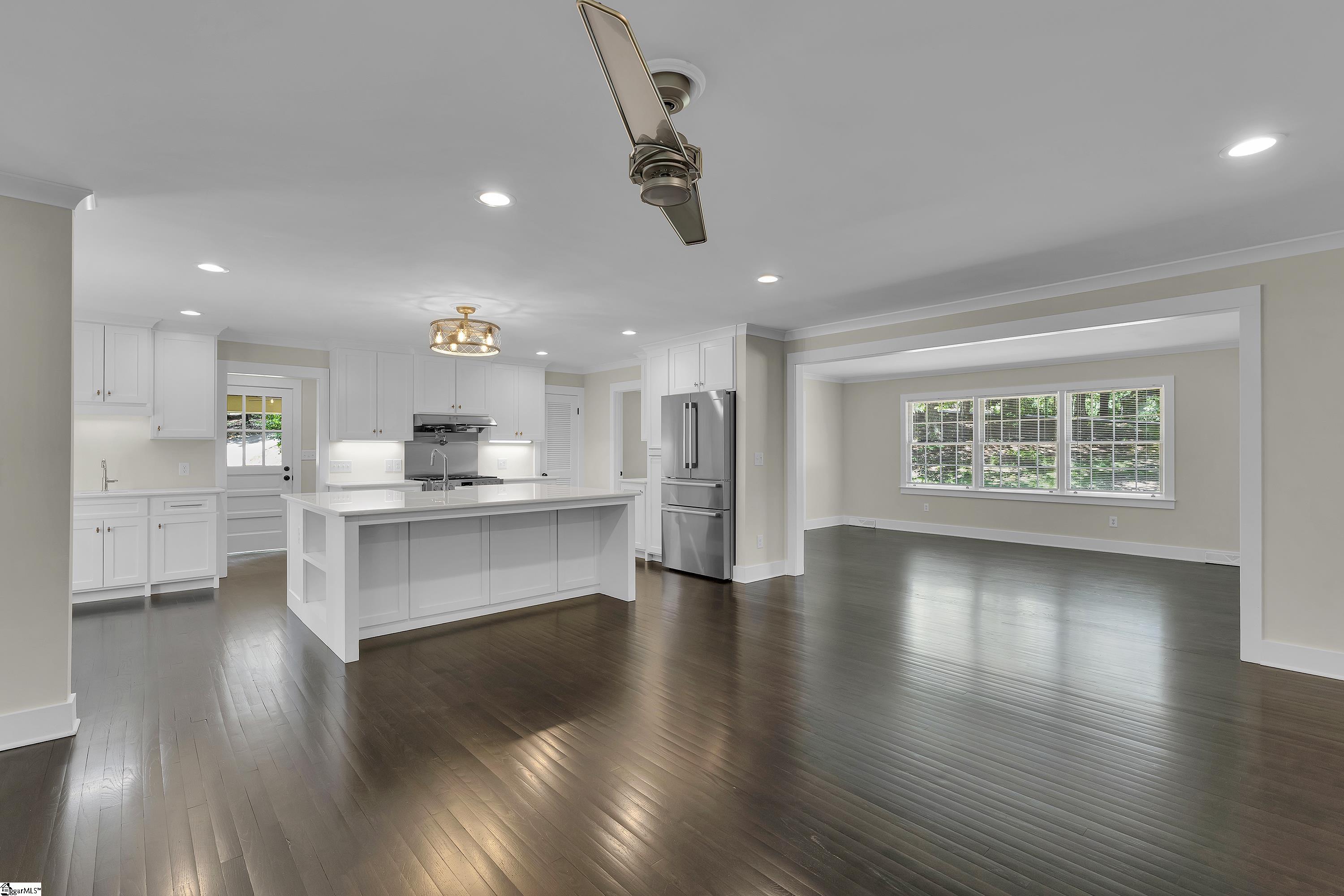 12 Compton Drive Greenville, SC 29615