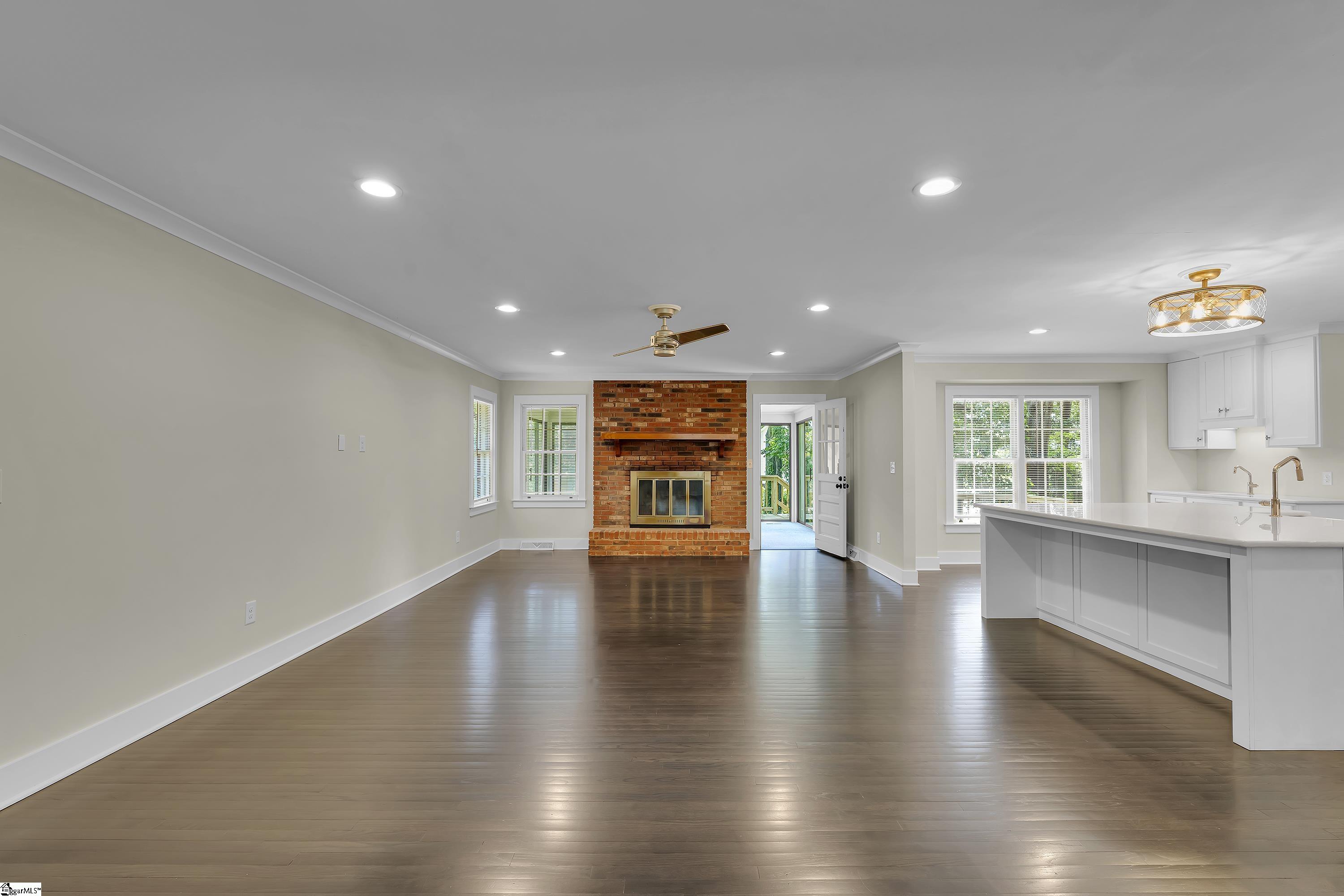 12 Compton Drive Greenville, SC 29615