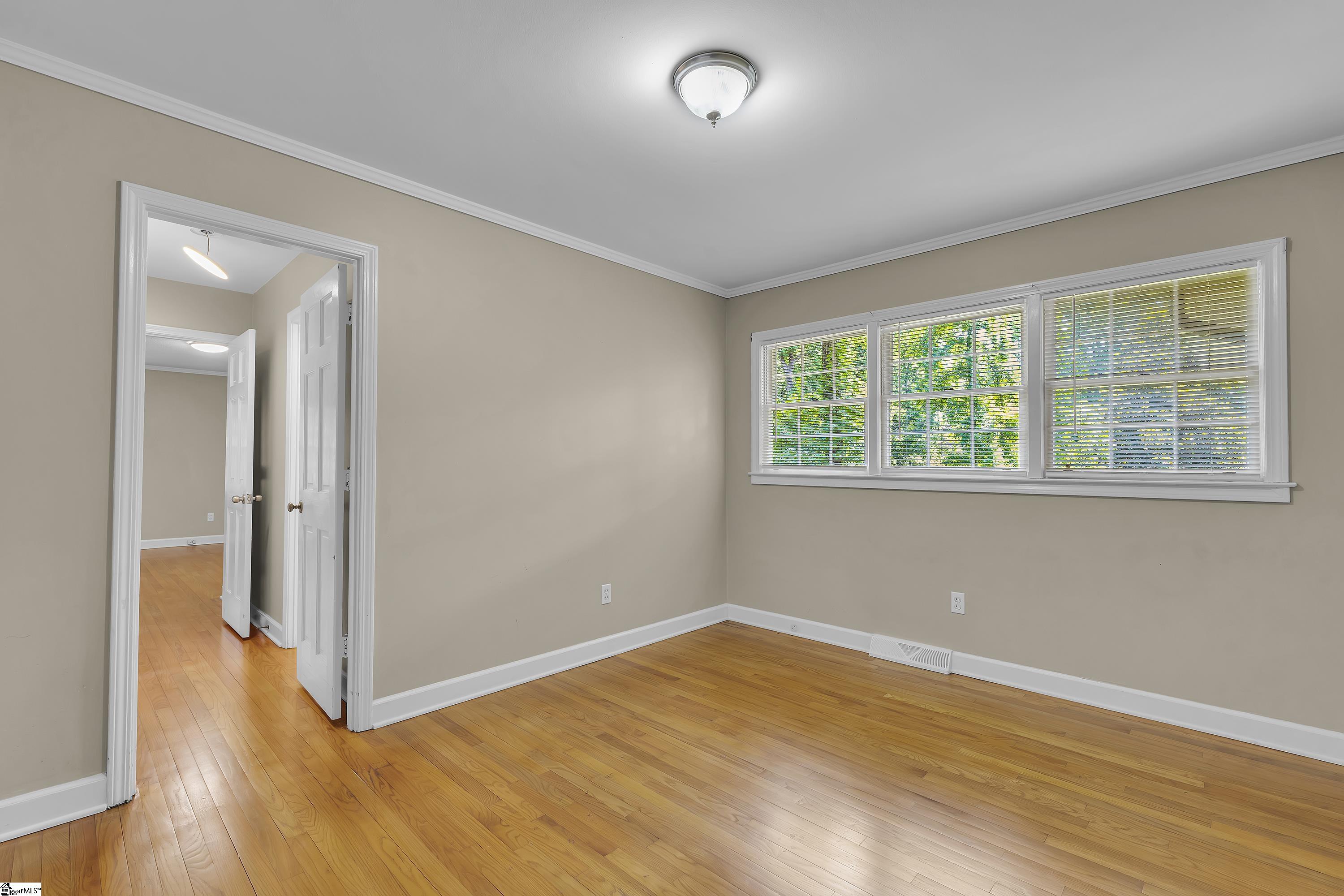 12 Compton Drive Greenville, SC 29615