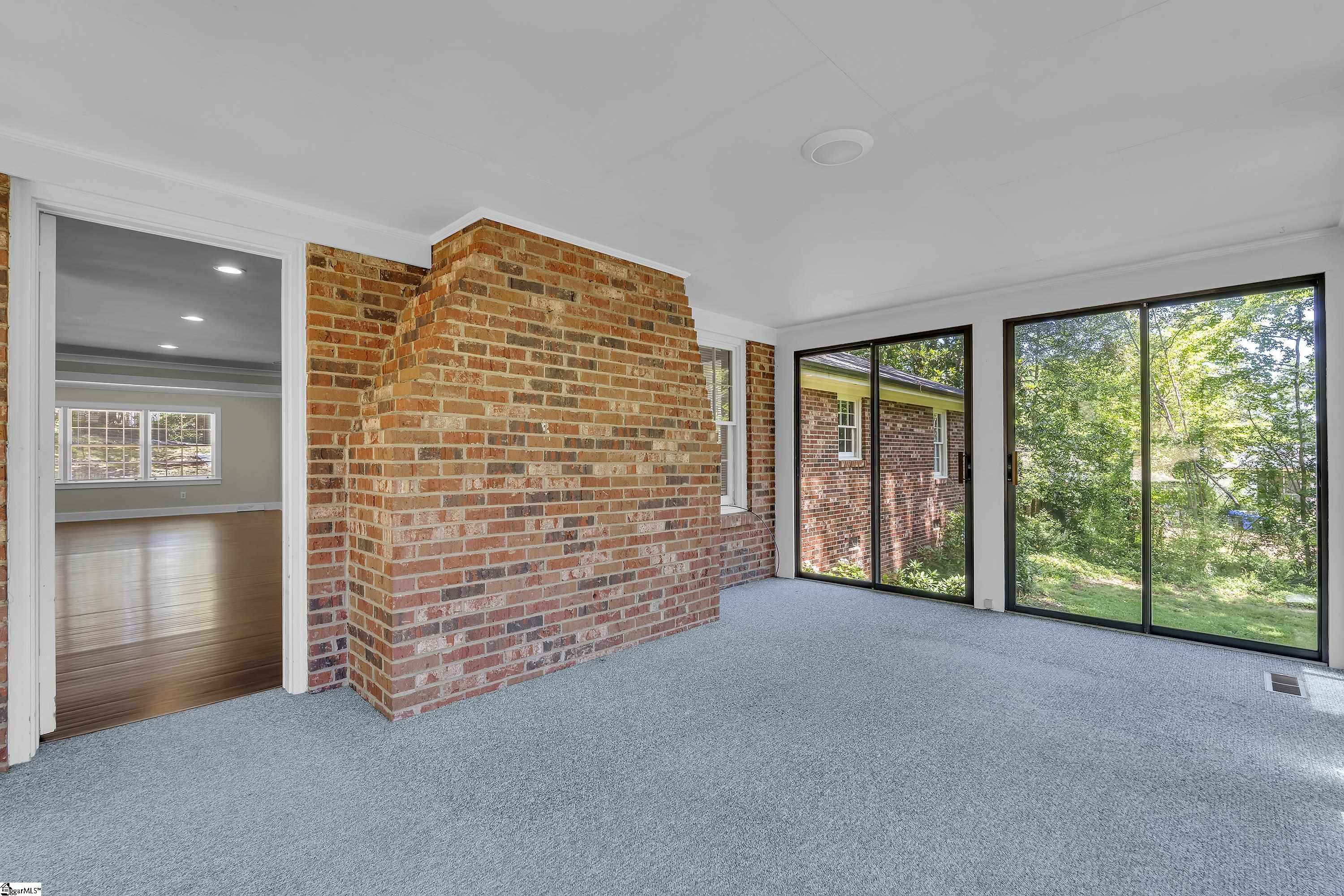 12 Compton Drive Greenville, SC 29615